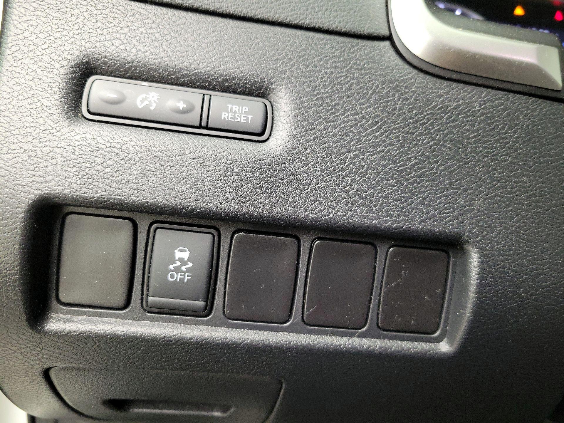 Thumbnail: 2017 Nissan Murano - 13