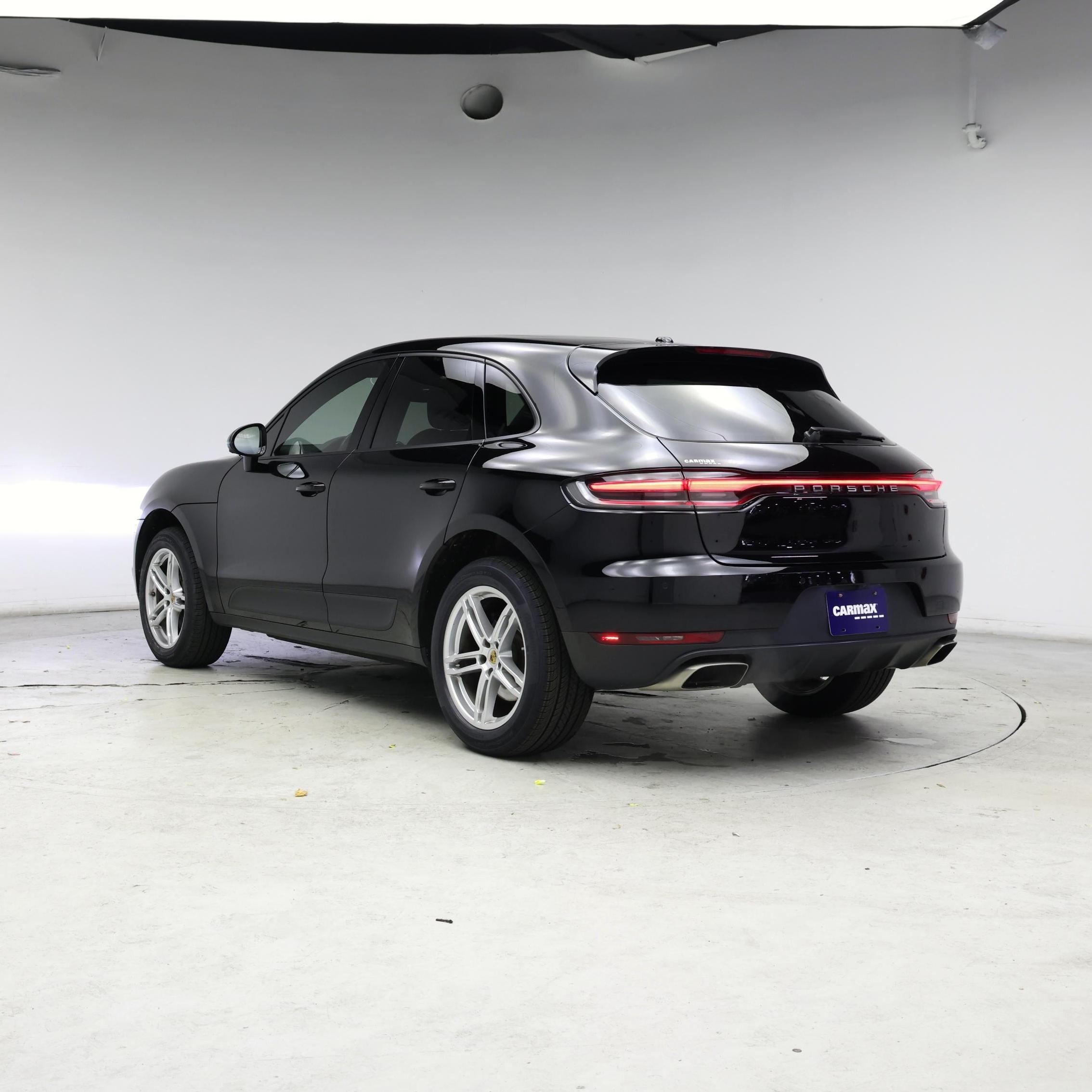 Thumbnail: 2021 Porsche Macan - 2
