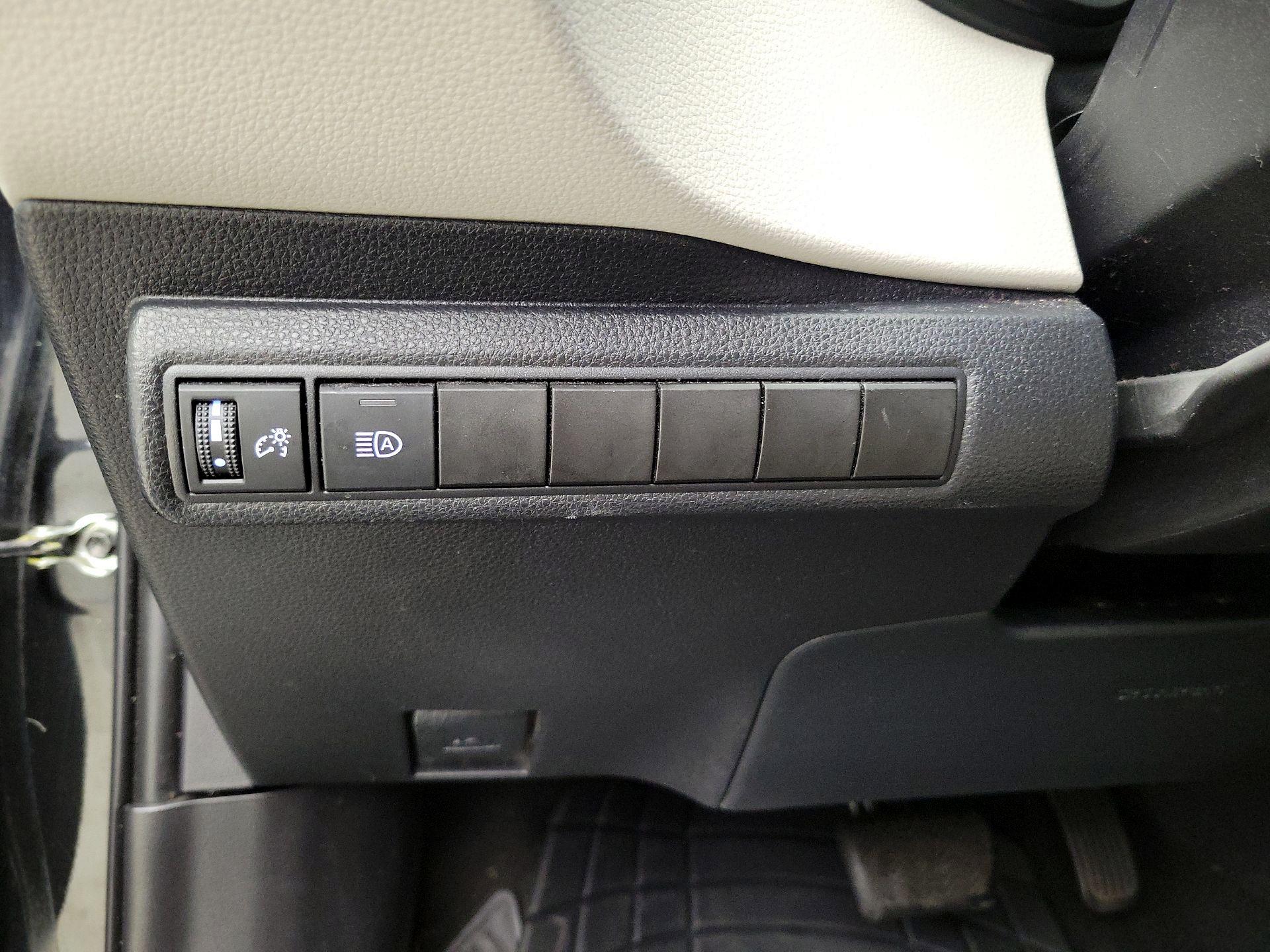 Thumbnail: 2020 Toyota Corolla - 13