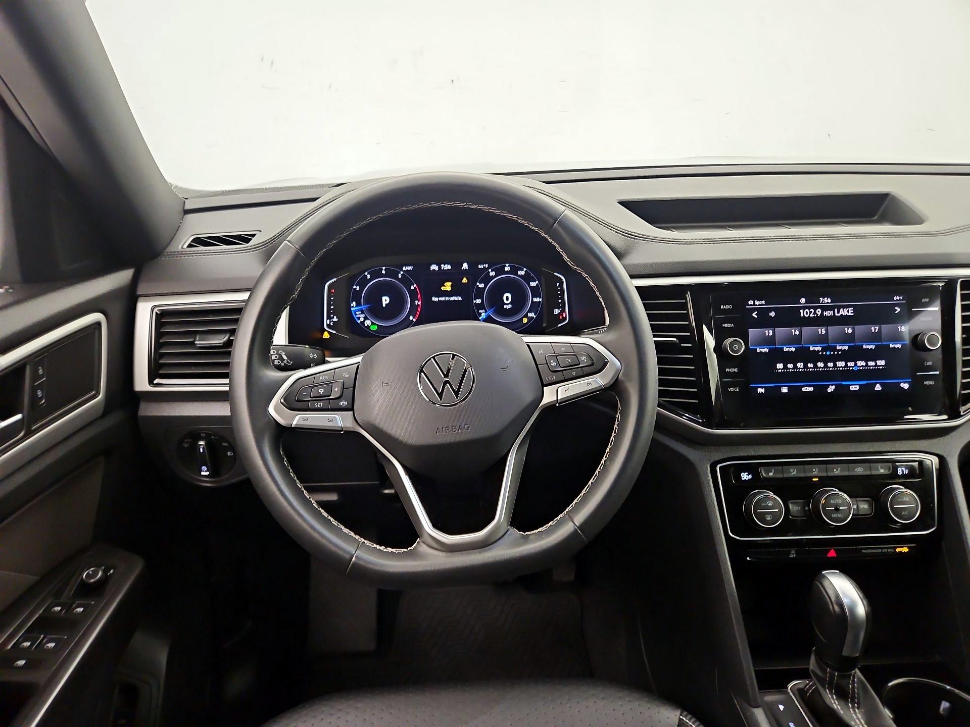 Thumbnail: 2023 Volkswagen Atlas - 10