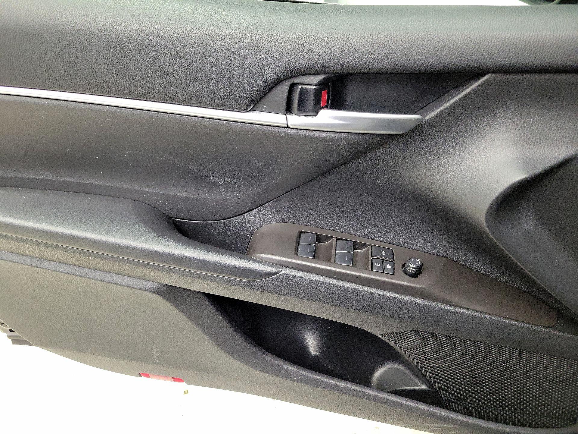 Thumbnail: 2024 Toyota Camry - 12