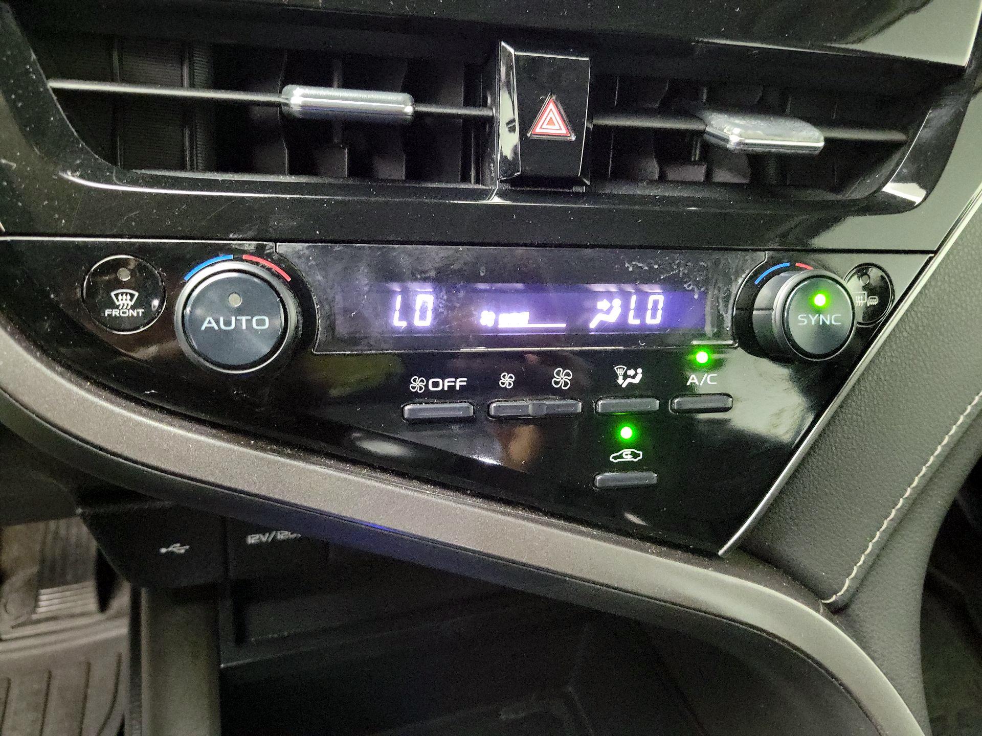 Thumbnail: 2024 Toyota Camry - 16