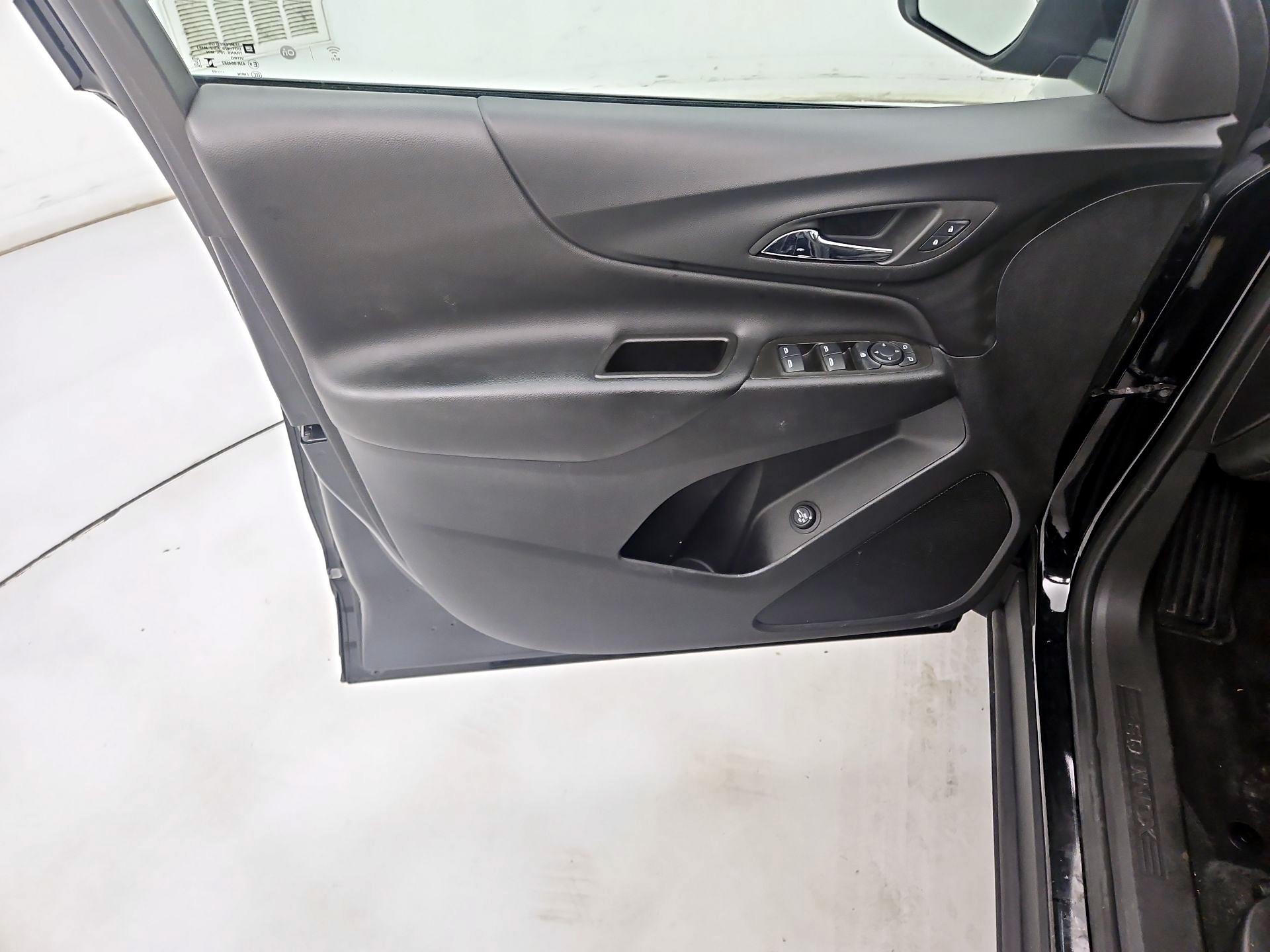 Thumbnail: 2023 Chevrolet Equinox - 12