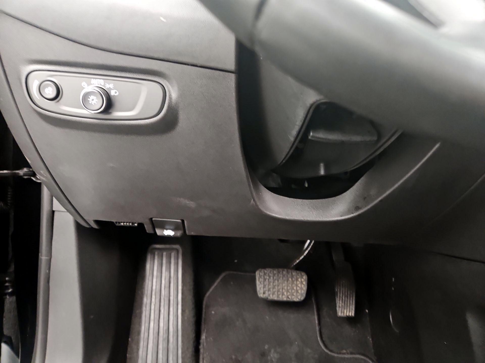 Thumbnail: 2023 Chevrolet Equinox - 13