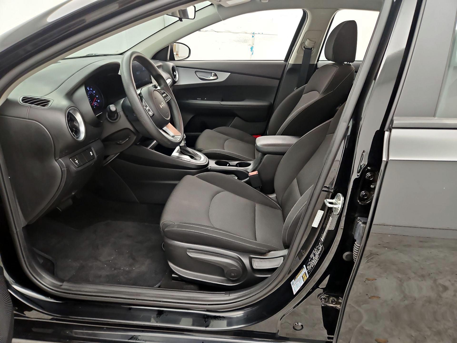 Thumbnail: 2023 Kia Forte - 11