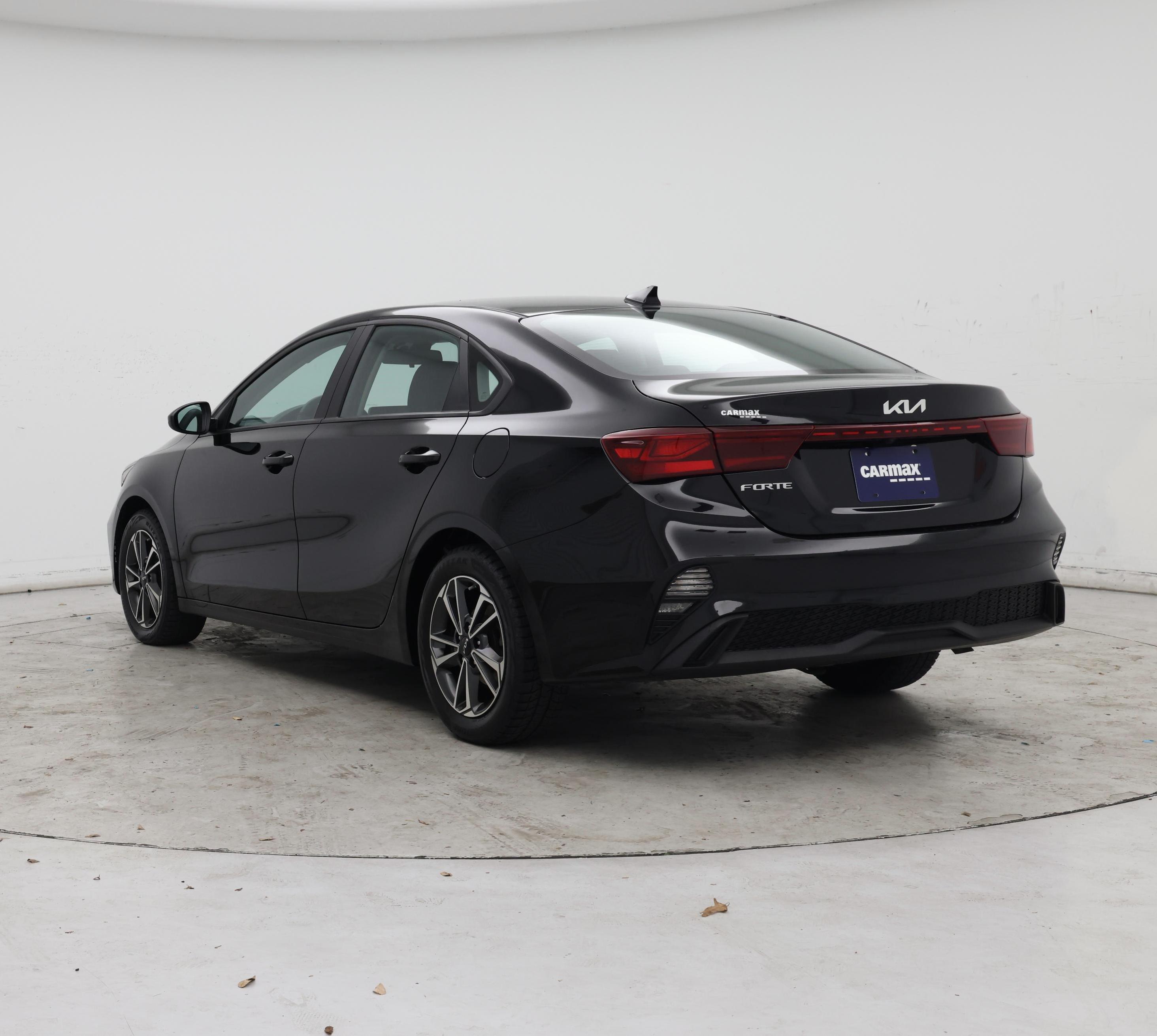 Thumbnail: 2023 Kia Forte - 2