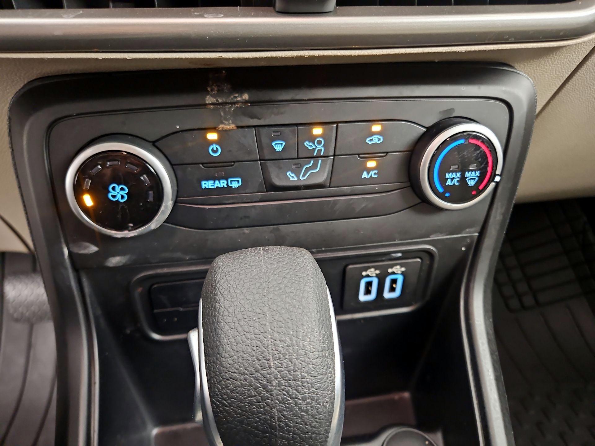 Thumbnail: 2020 Ford EcoSport - 16