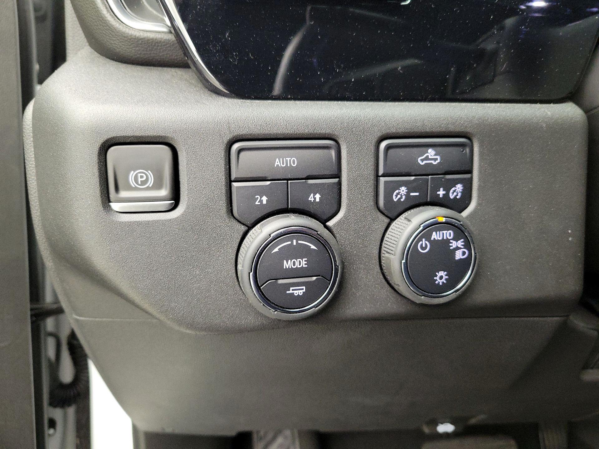 Thumbnail: 2022 Chevrolet Silverado 1500 - 13