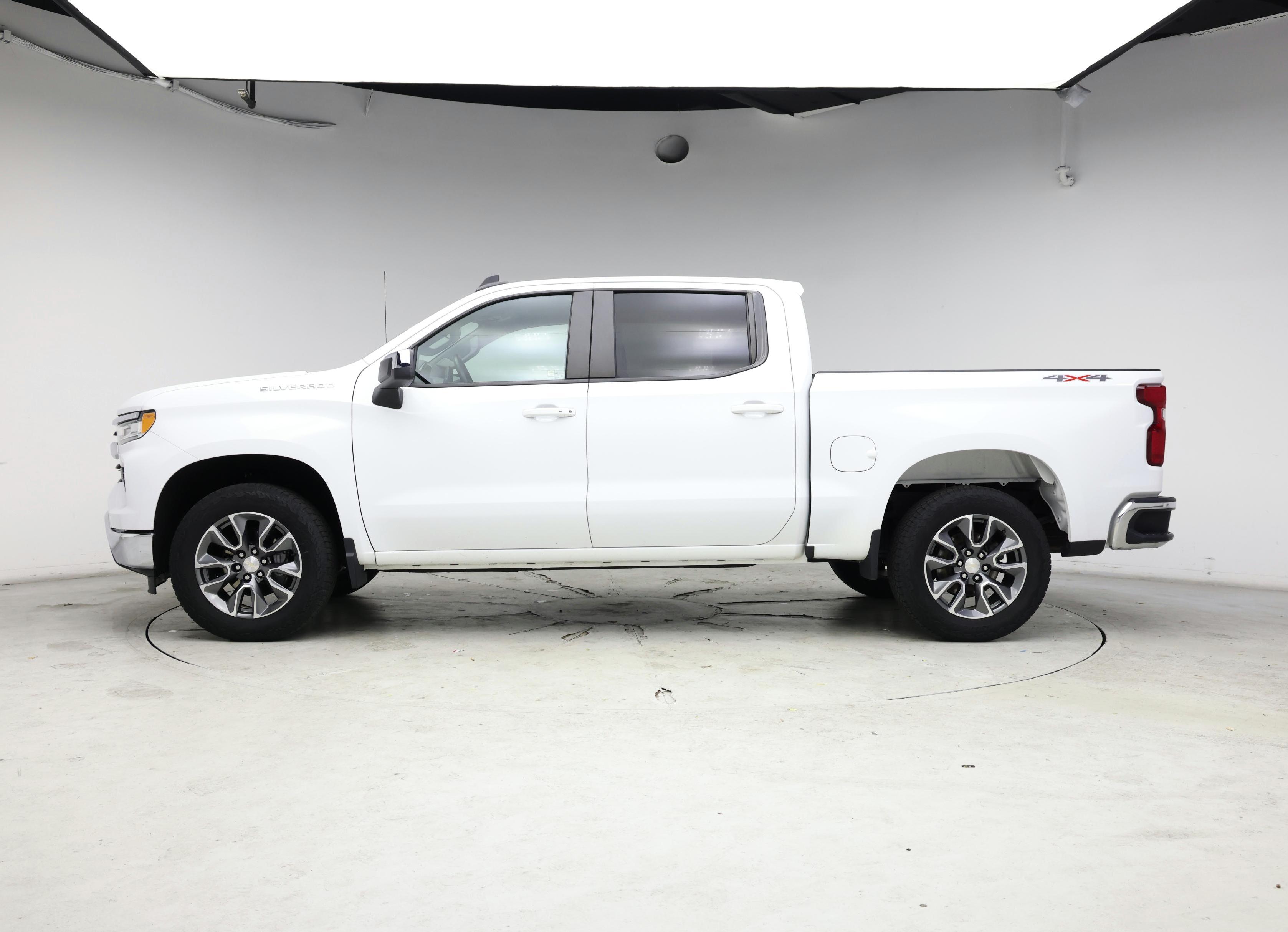 Thumbnail: 2022 Chevrolet Silverado 1500 - 3