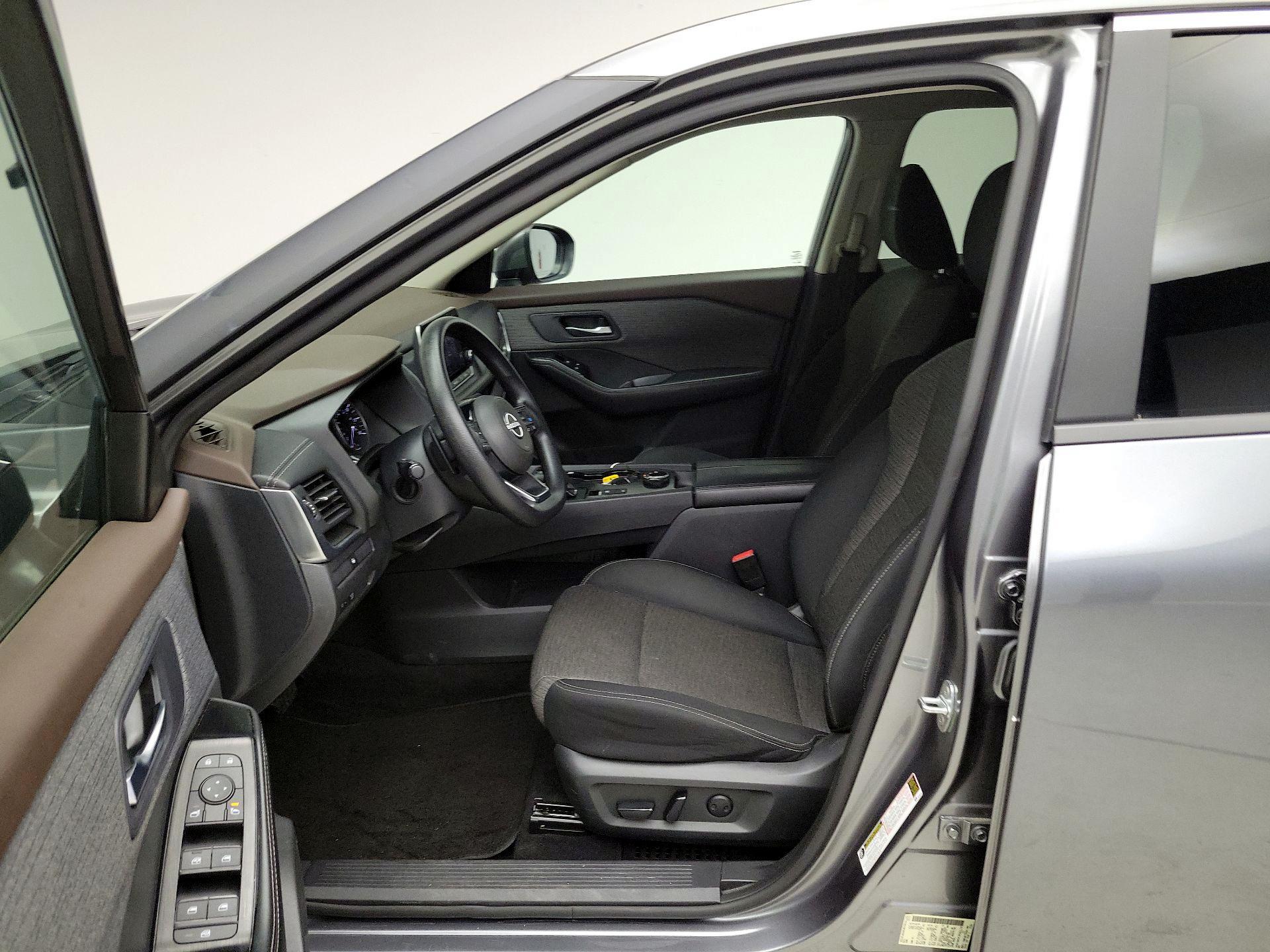 Thumbnail: 2023 Nissan Rogue - 11