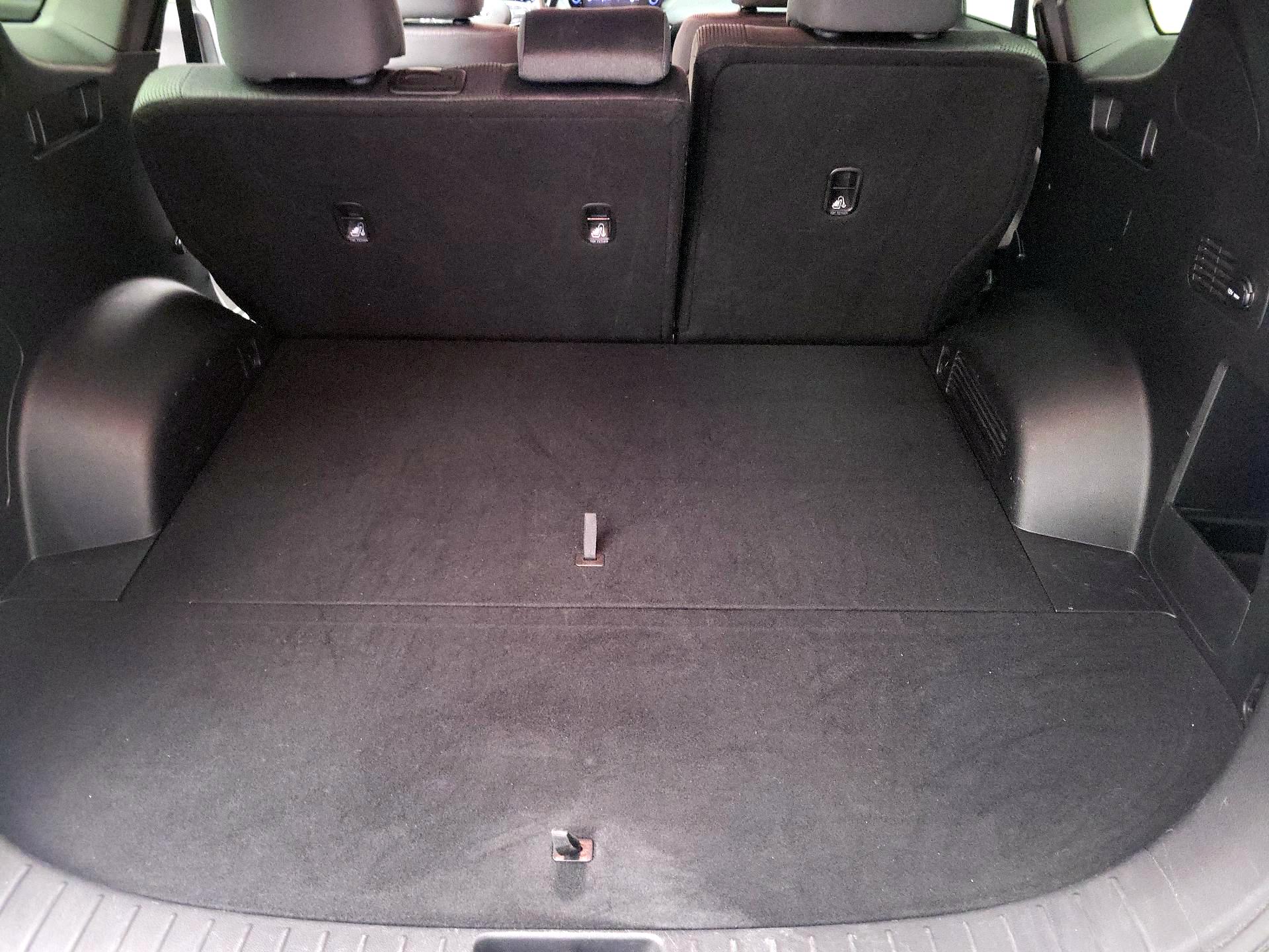 Thumbnail: 2022 Hyundai Santa Fe - 19