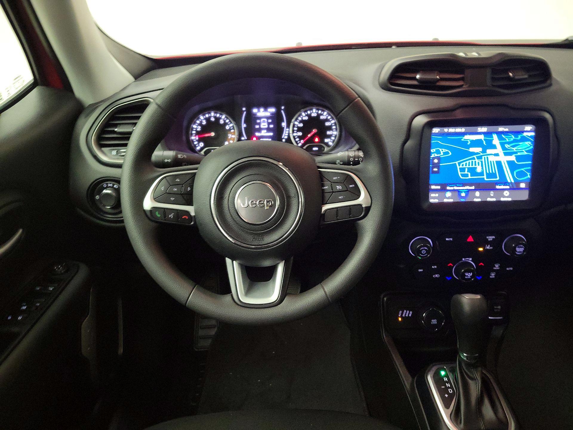 Thumbnail: 2023 Jeep Renegade - 10