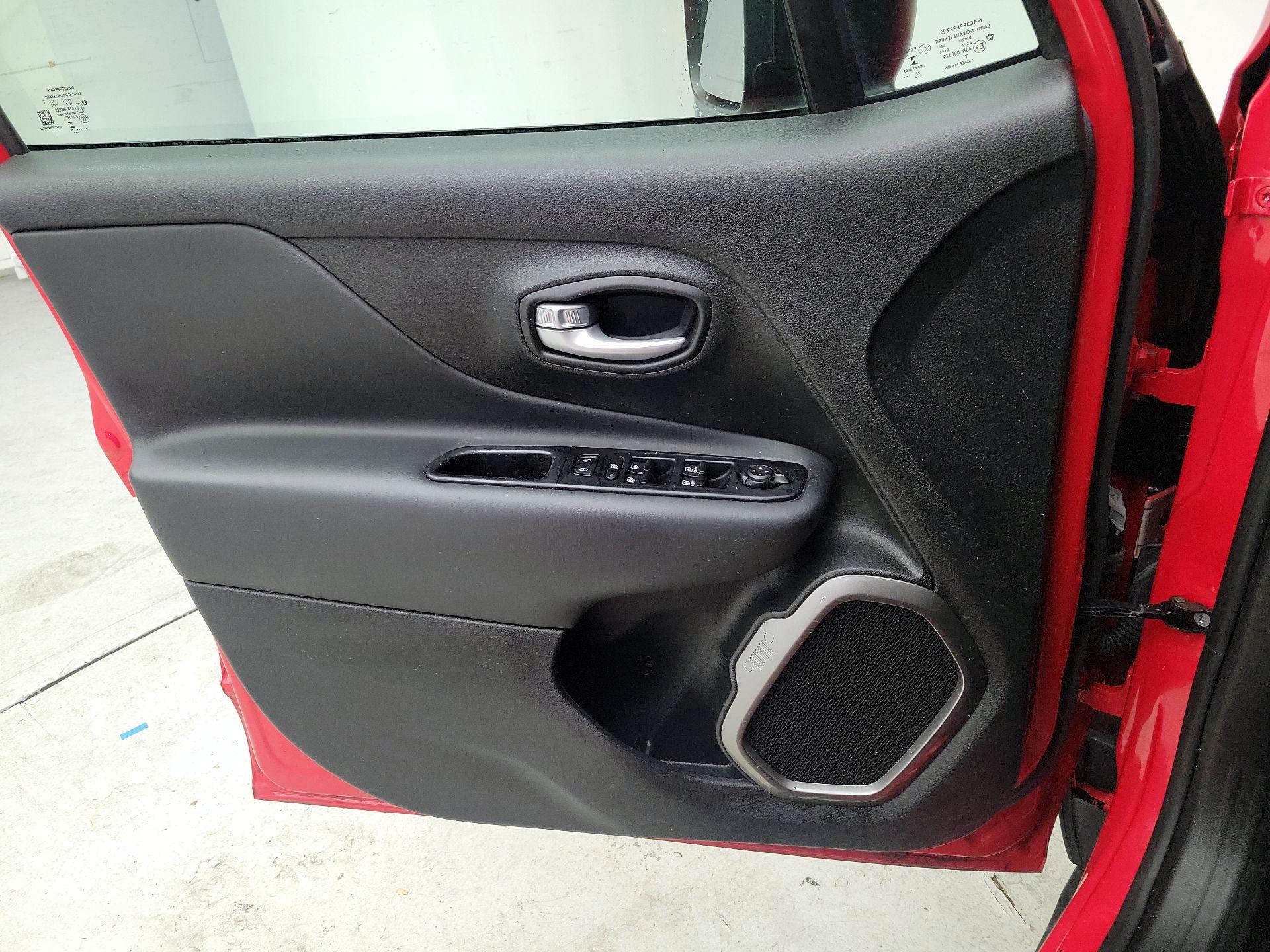 Thumbnail: 2023 Jeep Renegade - 12