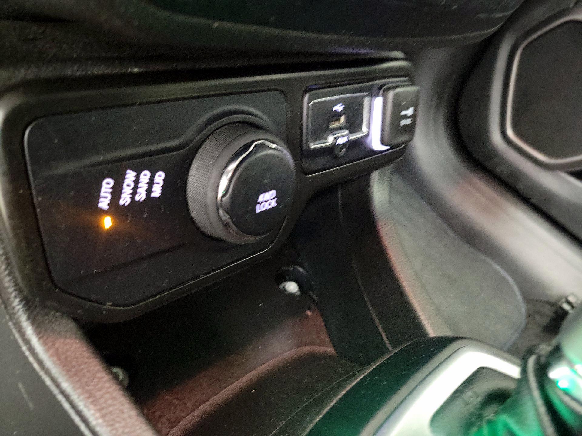 Thumbnail: 2023 Jeep Renegade - 19