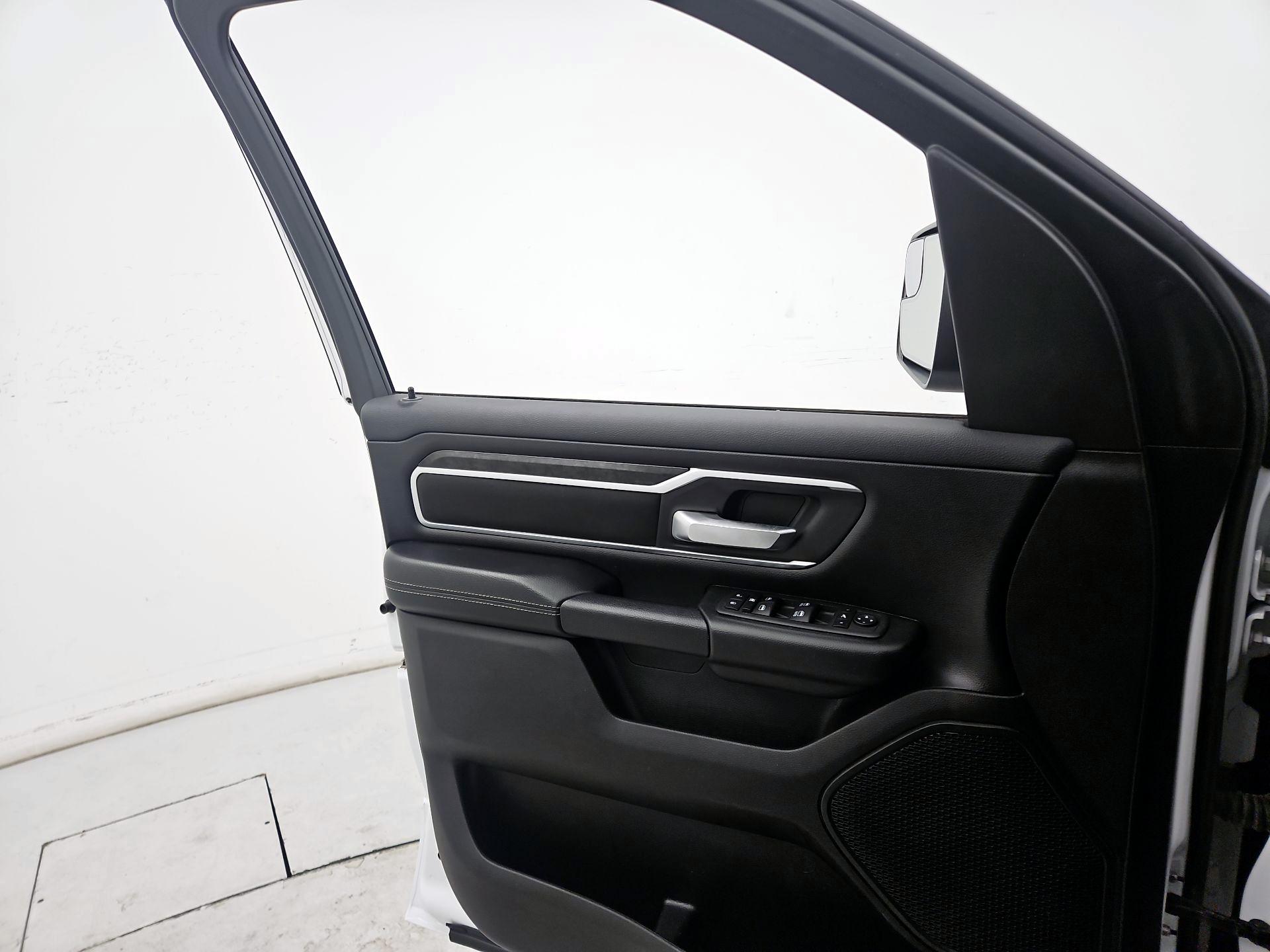 Thumbnail: 2023 RAM 1500 - 10