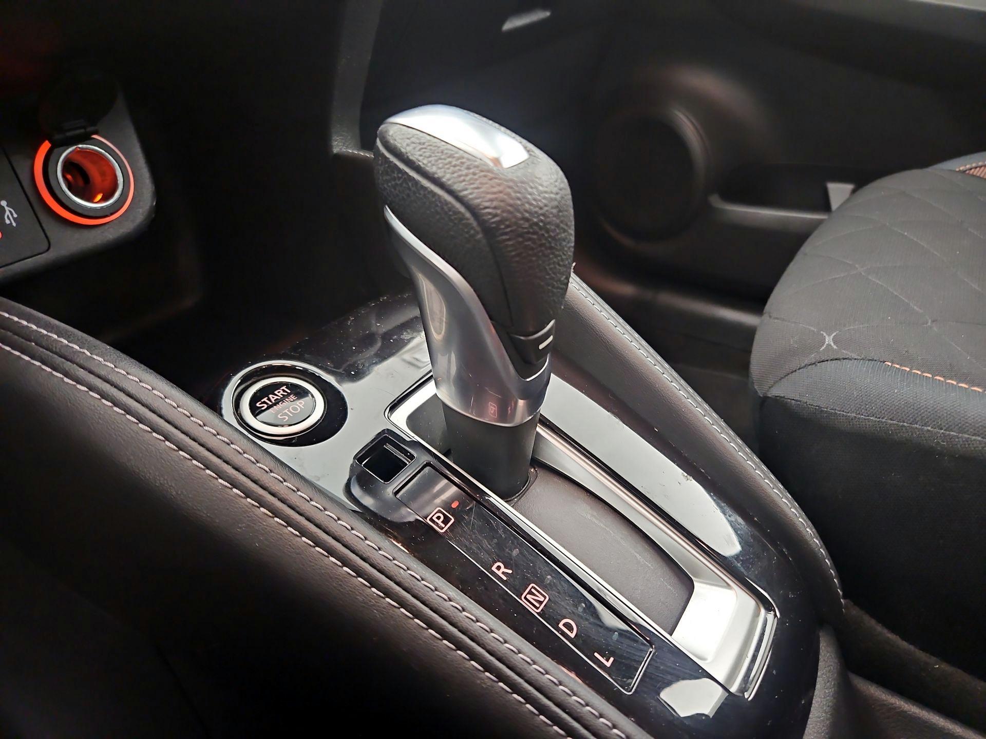 Thumbnail: 2020 Nissan Kicks - 17