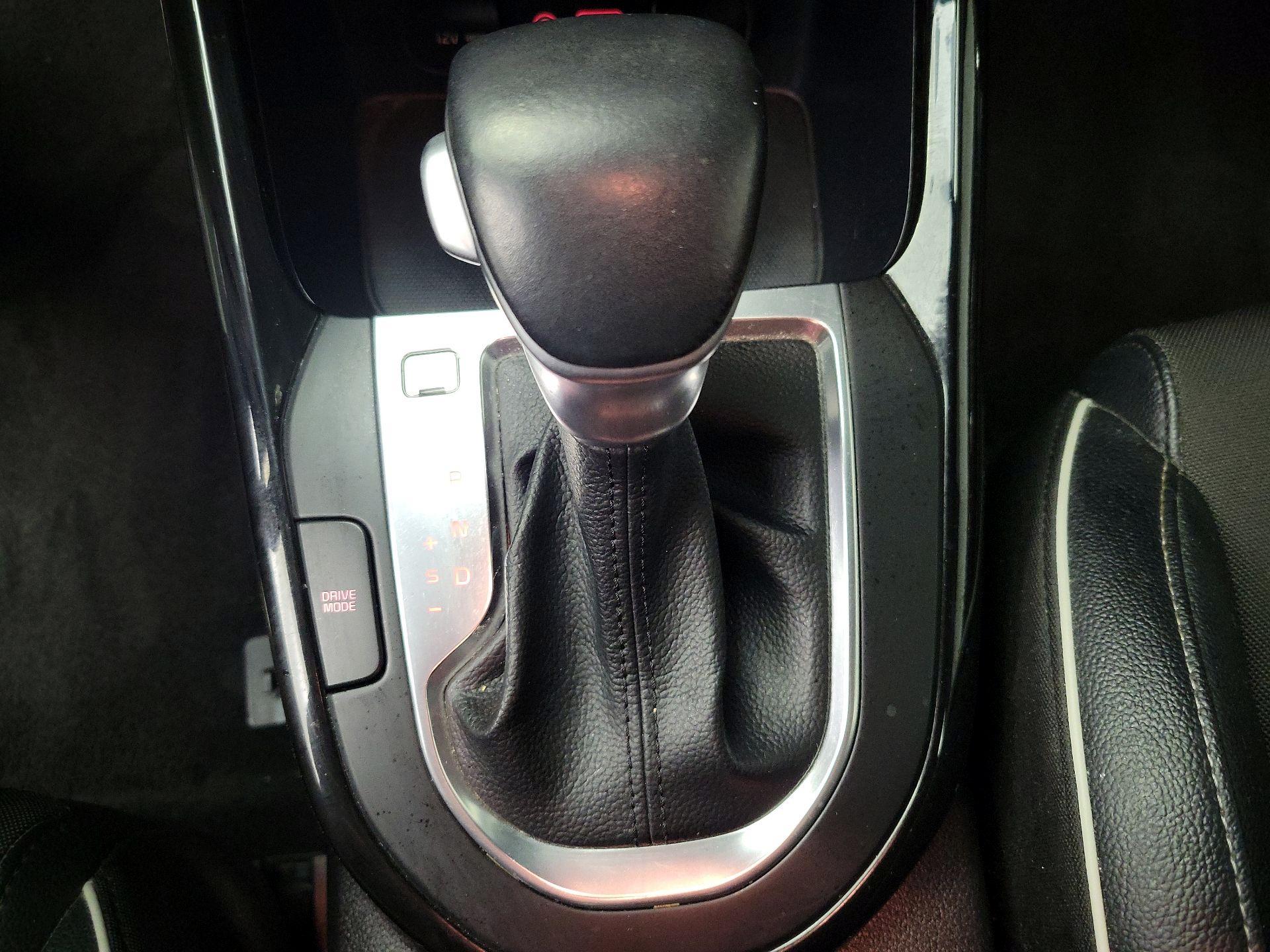 Thumbnail: 2021 Kia Forte - 17