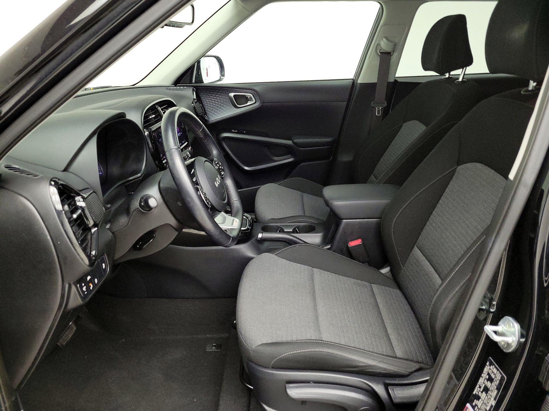 Thumbnail: 2022 Kia Soul - 11