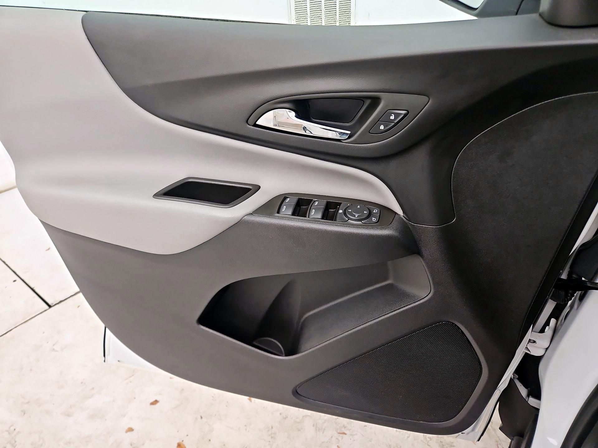 Thumbnail: 2023 Chevrolet Equinox - 12