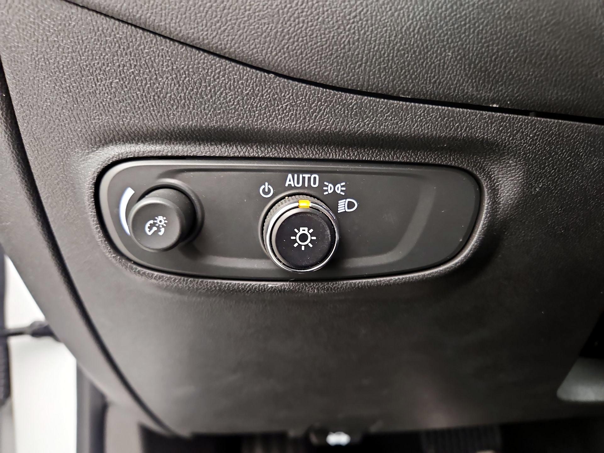 Thumbnail: 2023 Chevrolet Equinox - 13