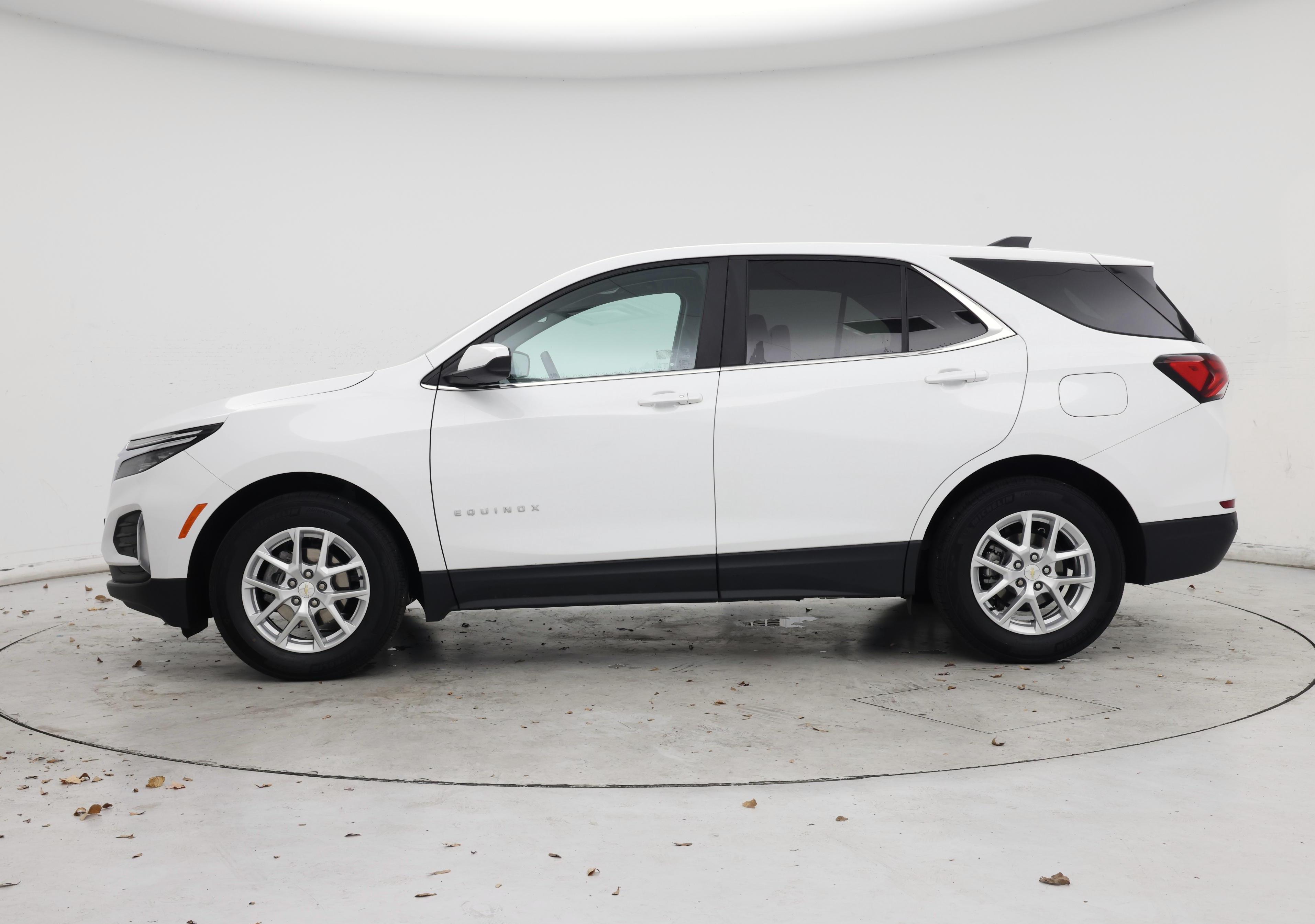 Thumbnail: 2023 Chevrolet Equinox - 3