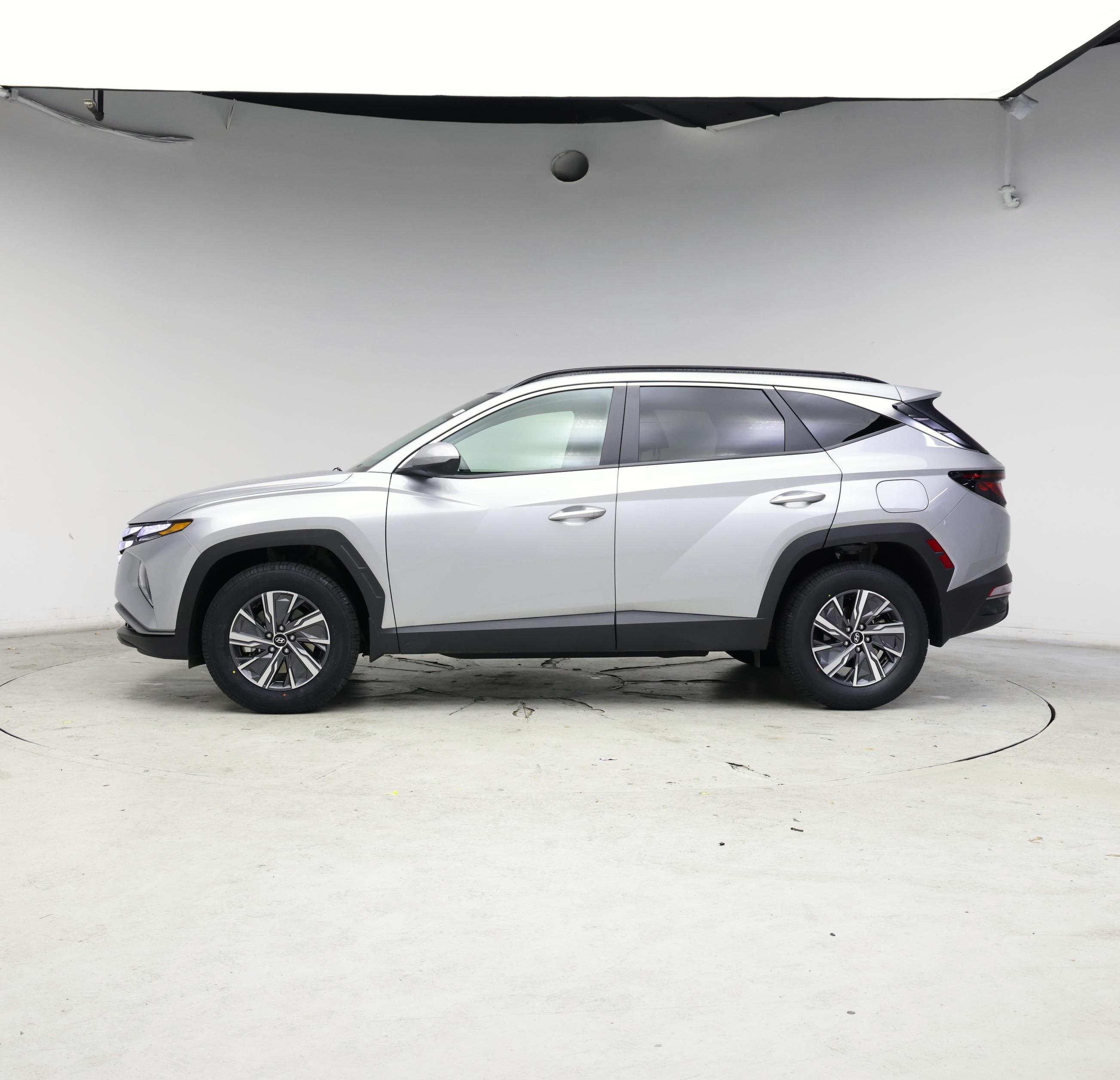 Thumbnail: 2024 Hyundai Tucson - 3