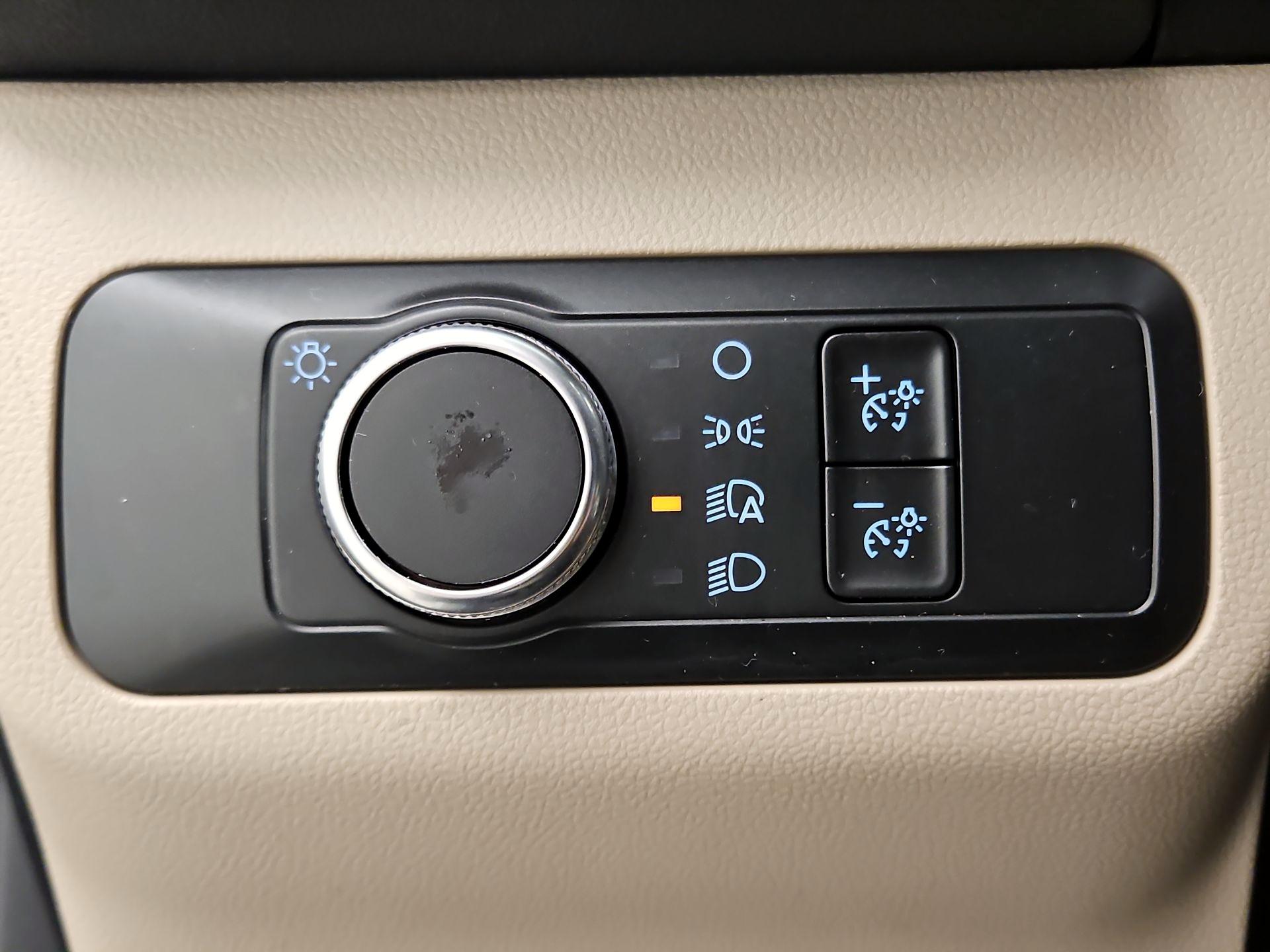 Thumbnail: 2021 Ford Escape - 13