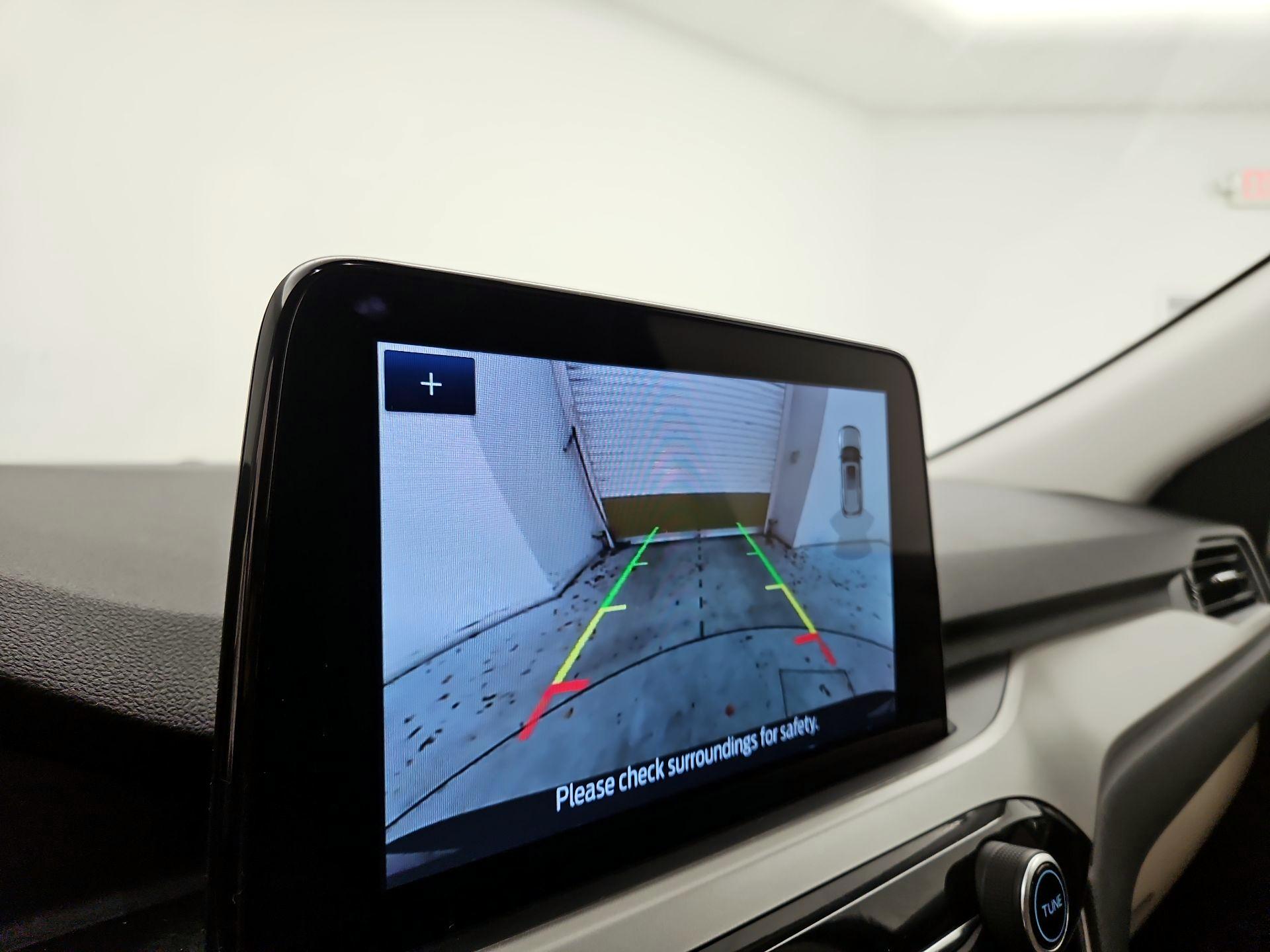 Thumbnail: 2021 Ford Escape - 14