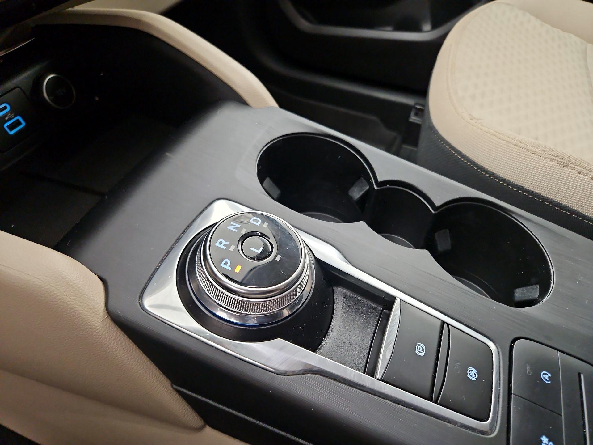 Thumbnail: 2021 Ford Escape - 17