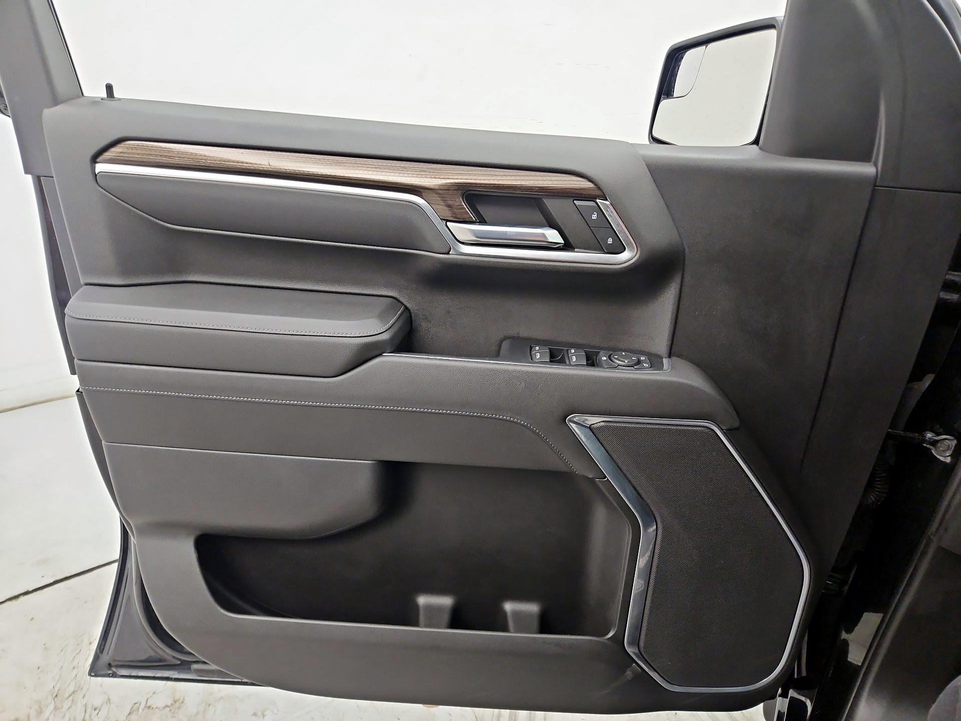 Thumbnail: 2022 Chevrolet Silverado 1500 - 12