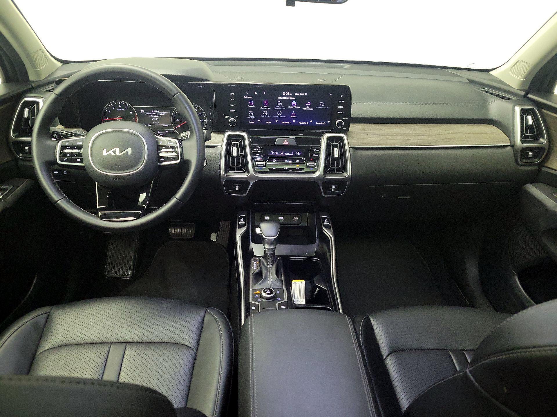 Thumbnail: 2022 Kia Sorento - 9