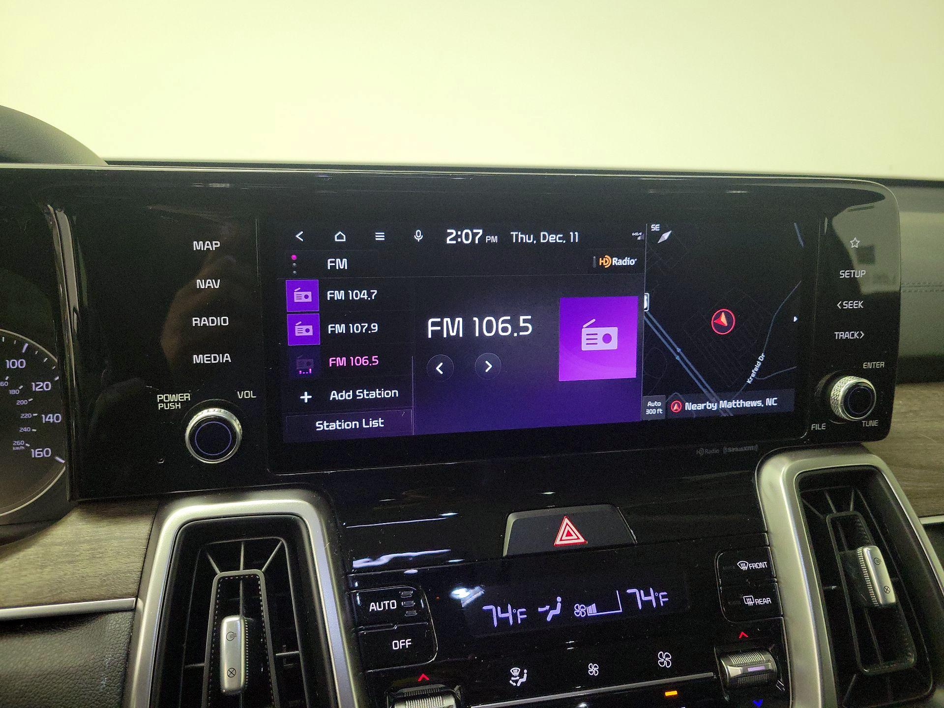 Thumbnail: 2022 Kia Sorento - 16