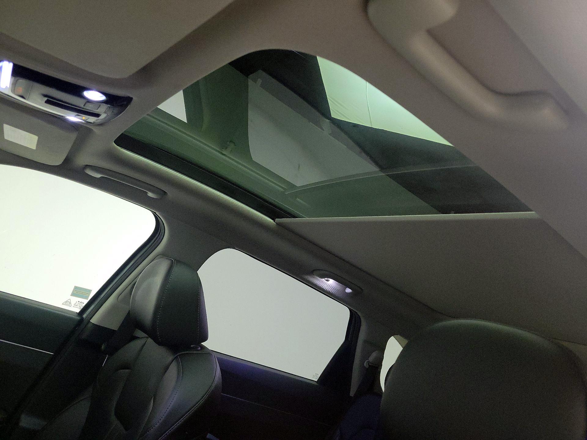 Thumbnail: 2022 Kia Sorento - 20