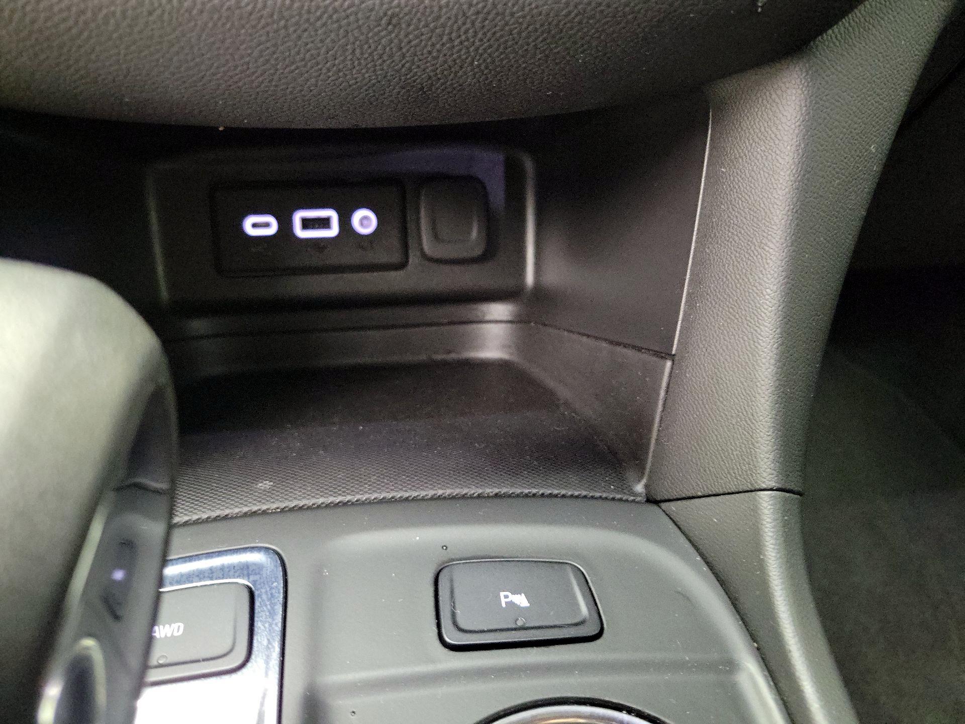 Thumbnail: 2023 Chevrolet Equinox - 18