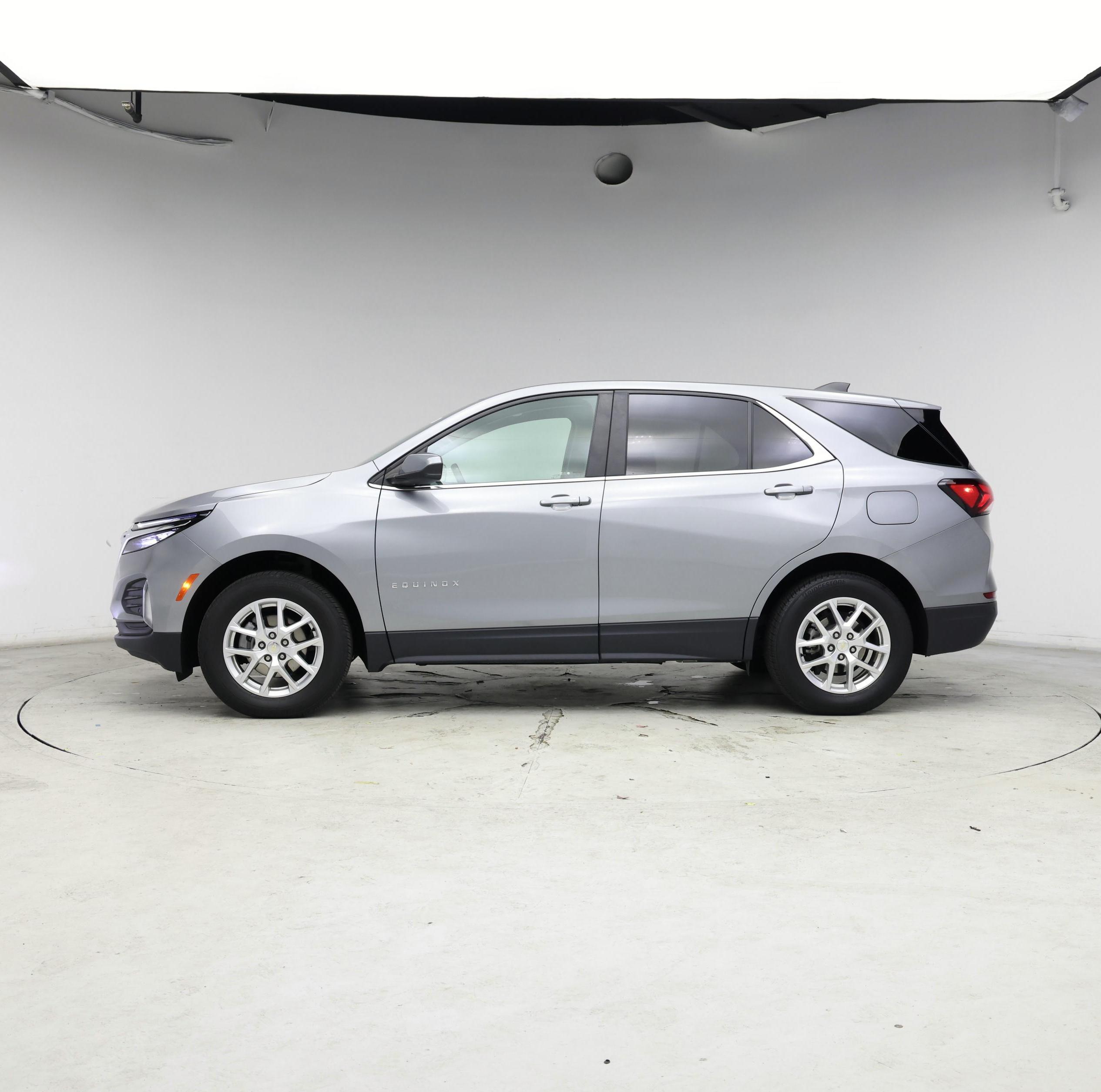 Thumbnail: 2023 Chevrolet Equinox - 3