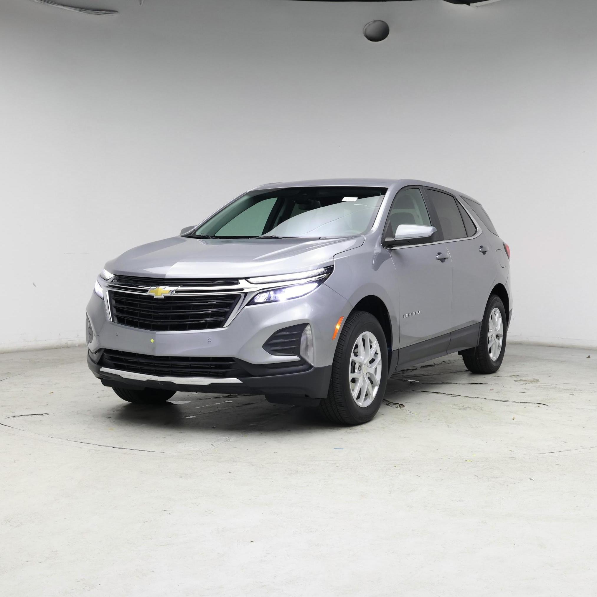 Thumbnail: 2023 Chevrolet Equinox - 4