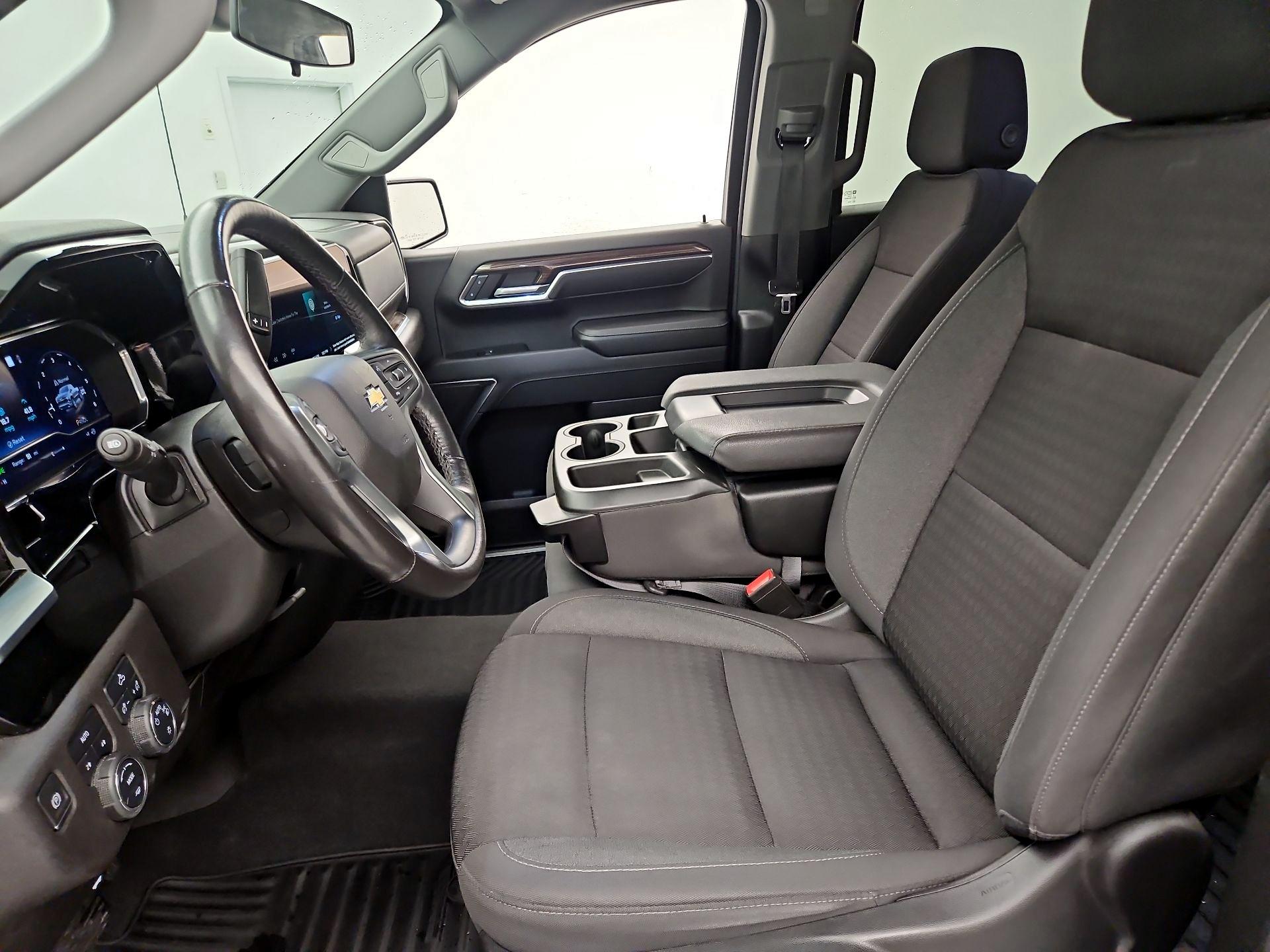 Thumbnail: 2022 Chevrolet Silverado 1500 - 11