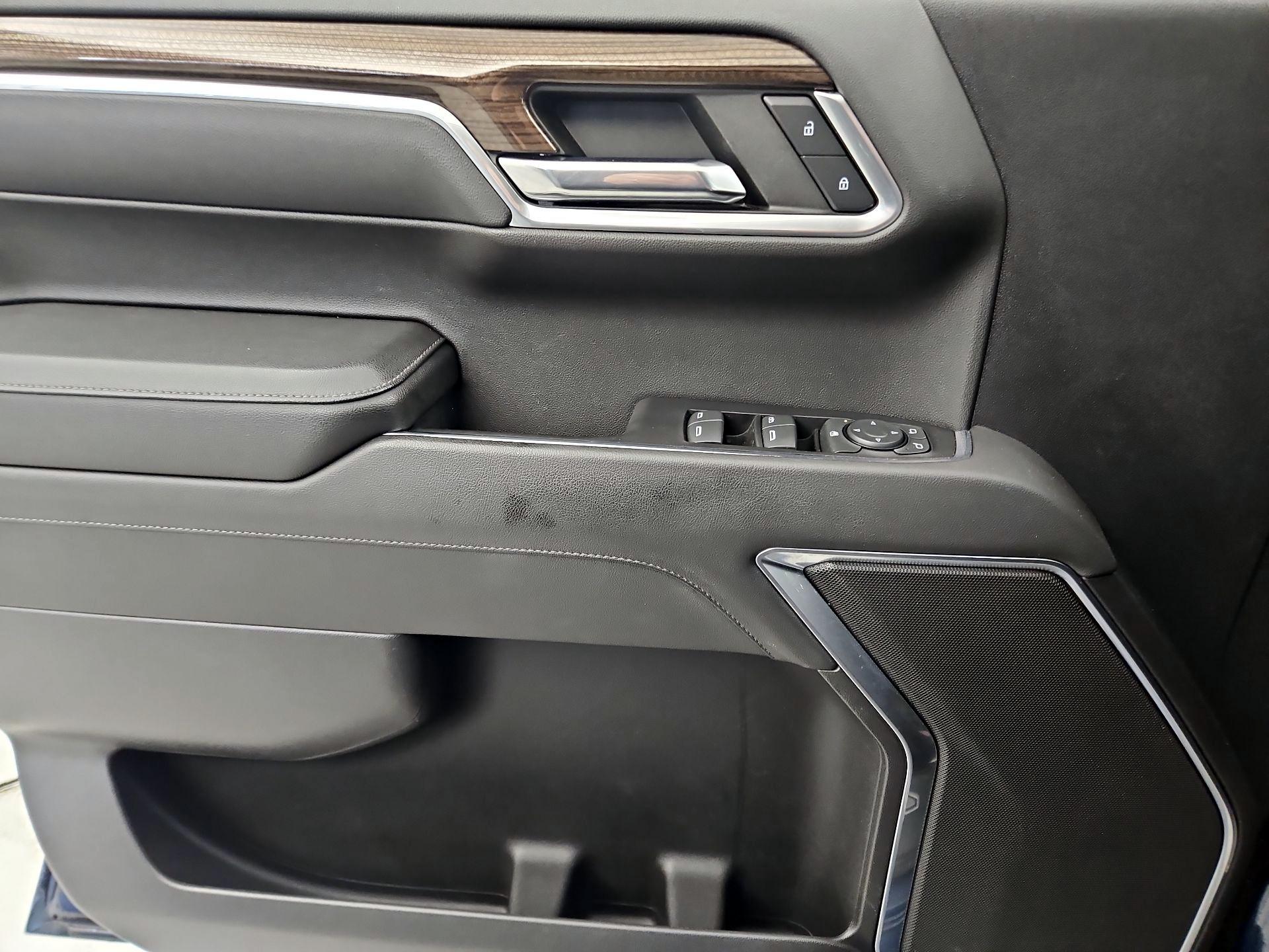 Thumbnail: 2022 Chevrolet Silverado 1500 - 12