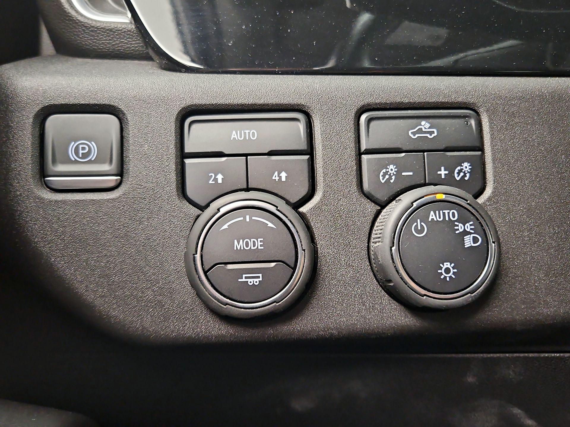 Thumbnail: 2022 Chevrolet Silverado 1500 - 13