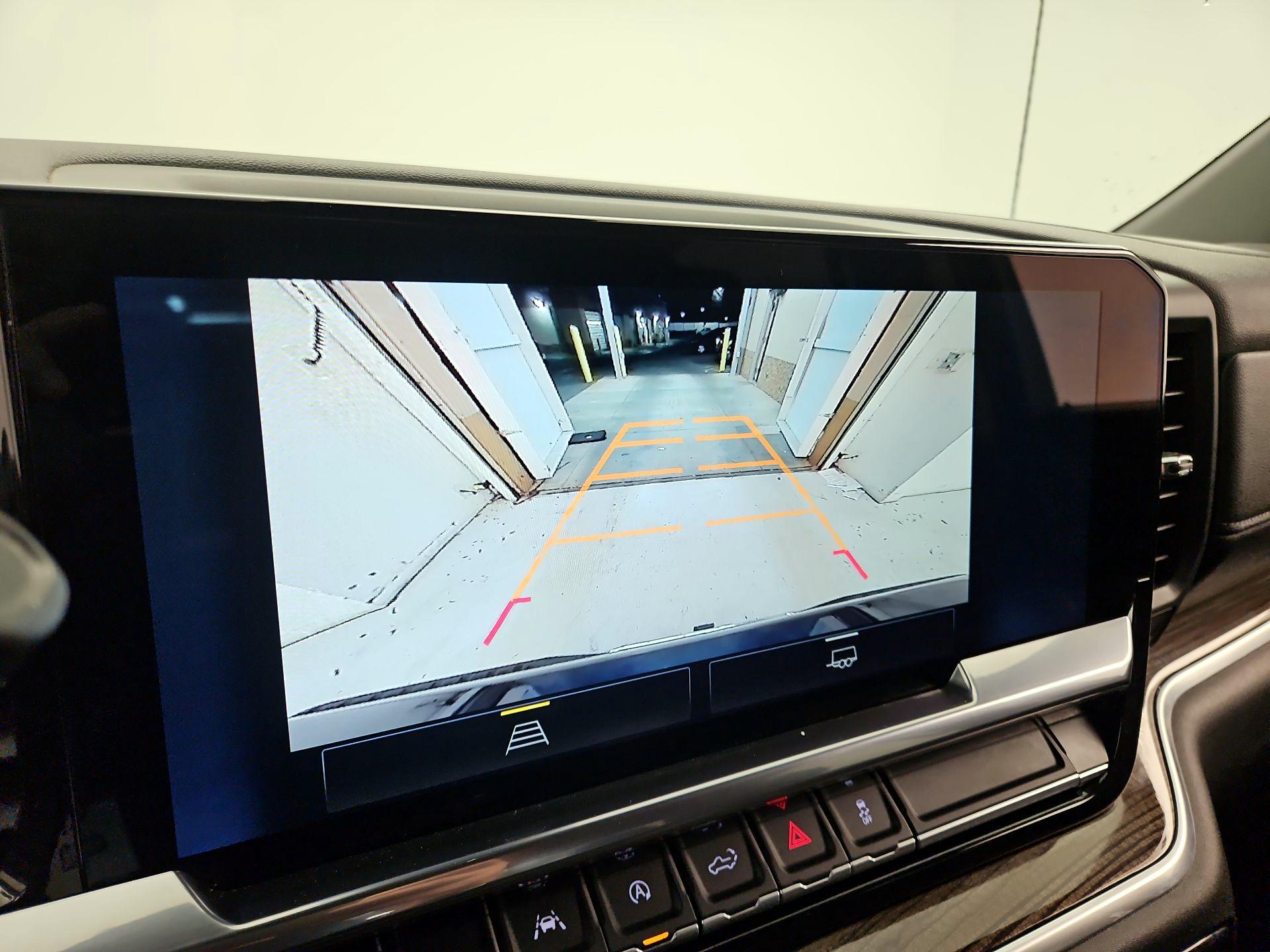 Thumbnail: 2022 Chevrolet Silverado 1500 - 14