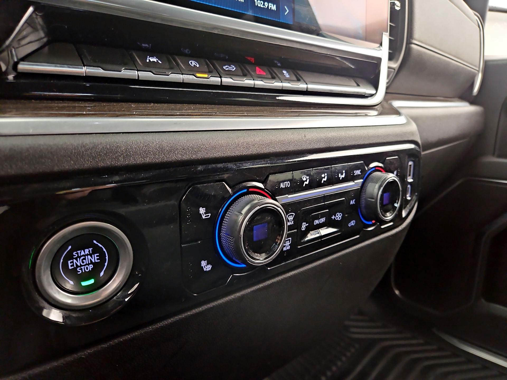 Thumbnail: 2022 Chevrolet Silverado 1500 - 16