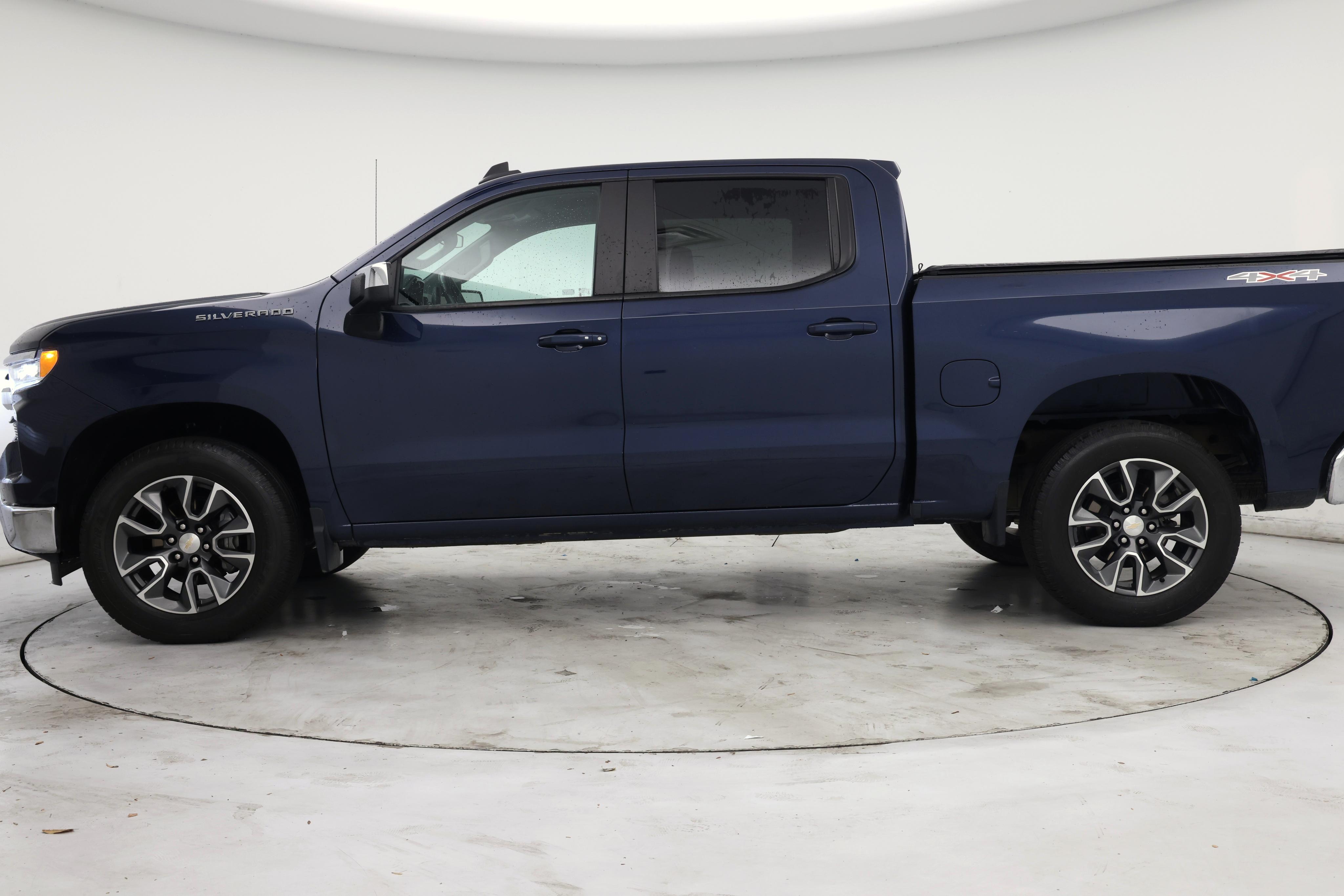 Thumbnail: 2022 Chevrolet Silverado 1500 - 3