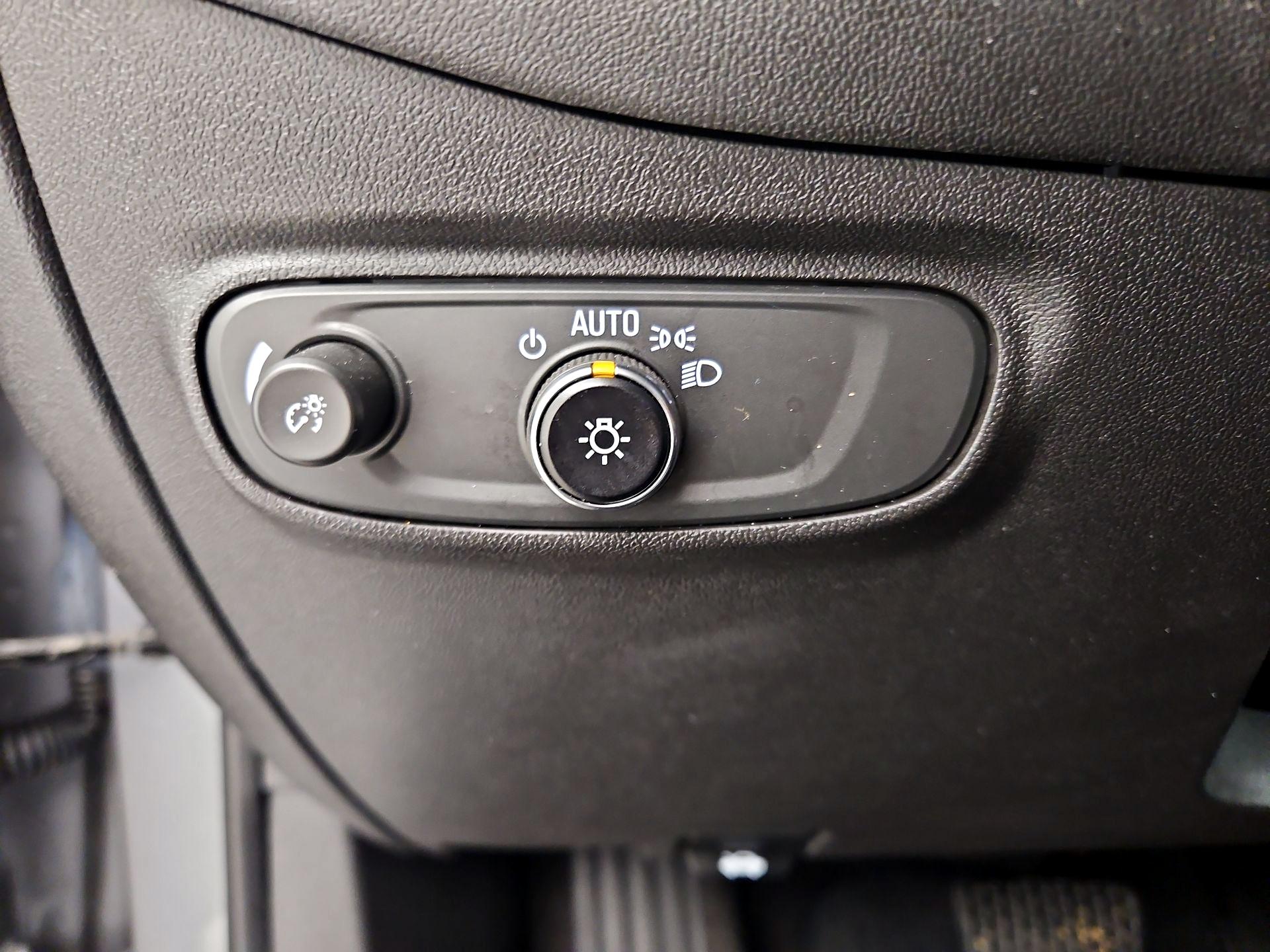 Thumbnail: 2023 Chevrolet Equinox - 13