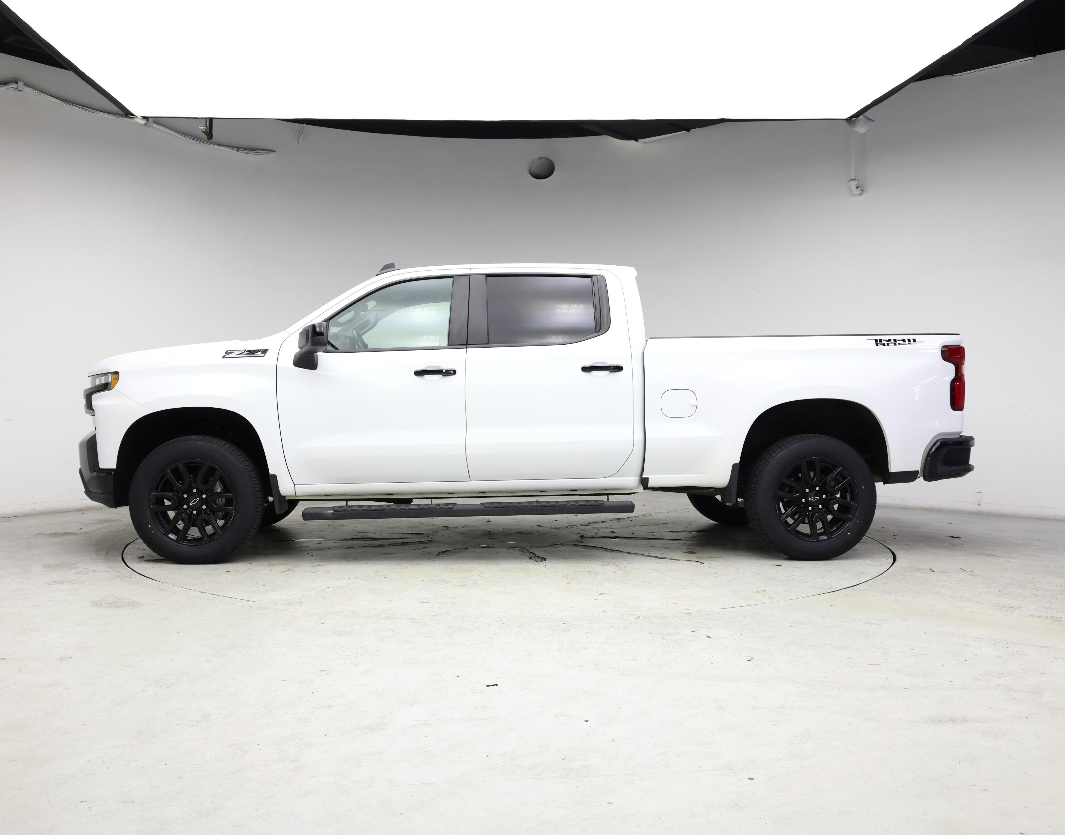 Thumbnail: 2021 Chevrolet Silverado 1500 - 3