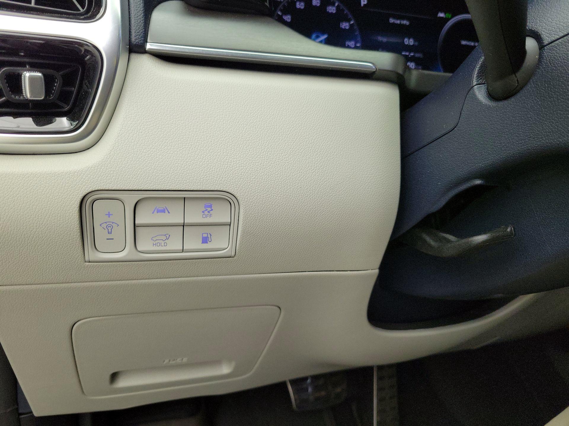 Thumbnail: 2023 Kia Sorento - 13