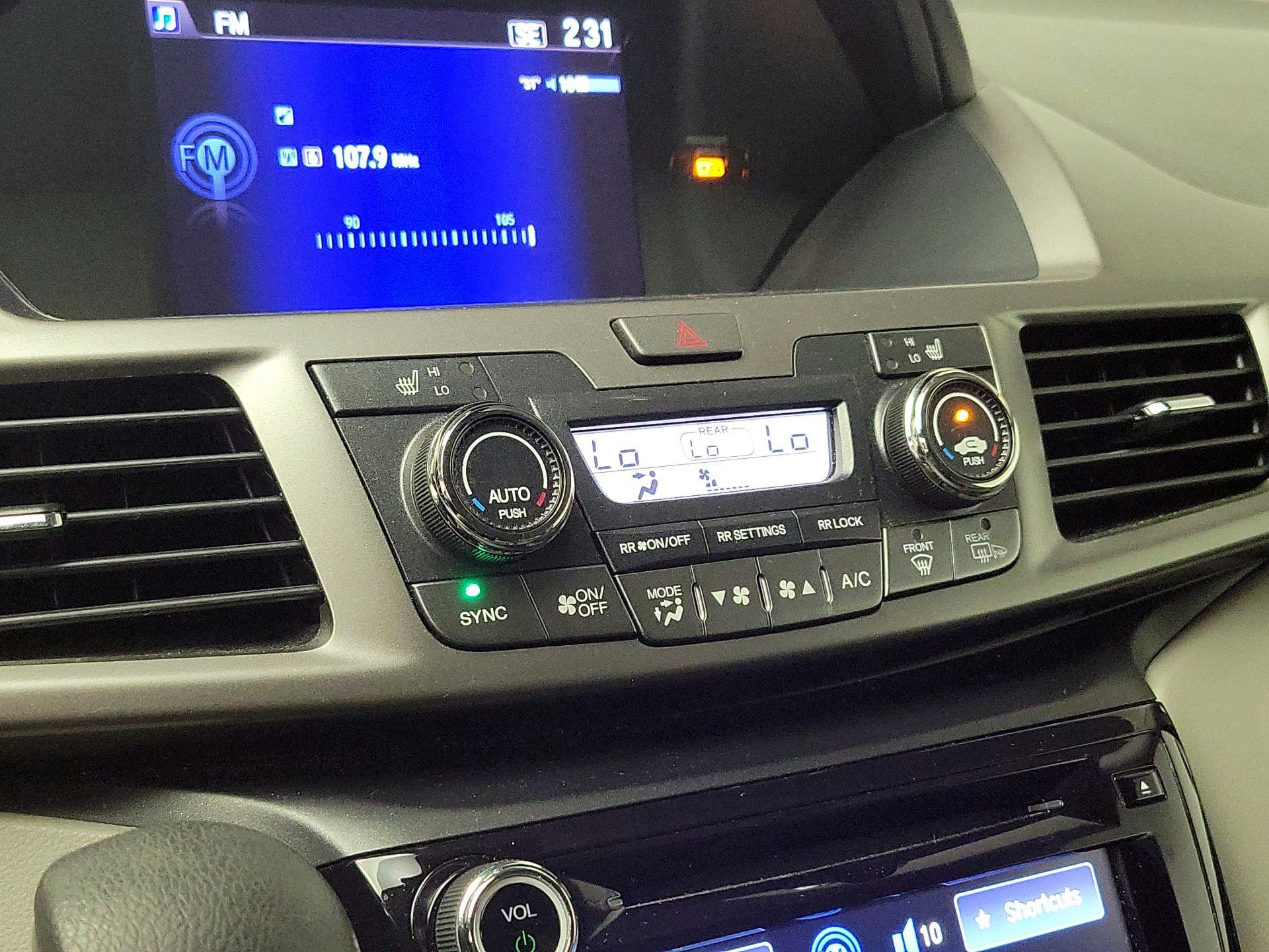 Thumbnail: 2016 Honda Odyssey - 16