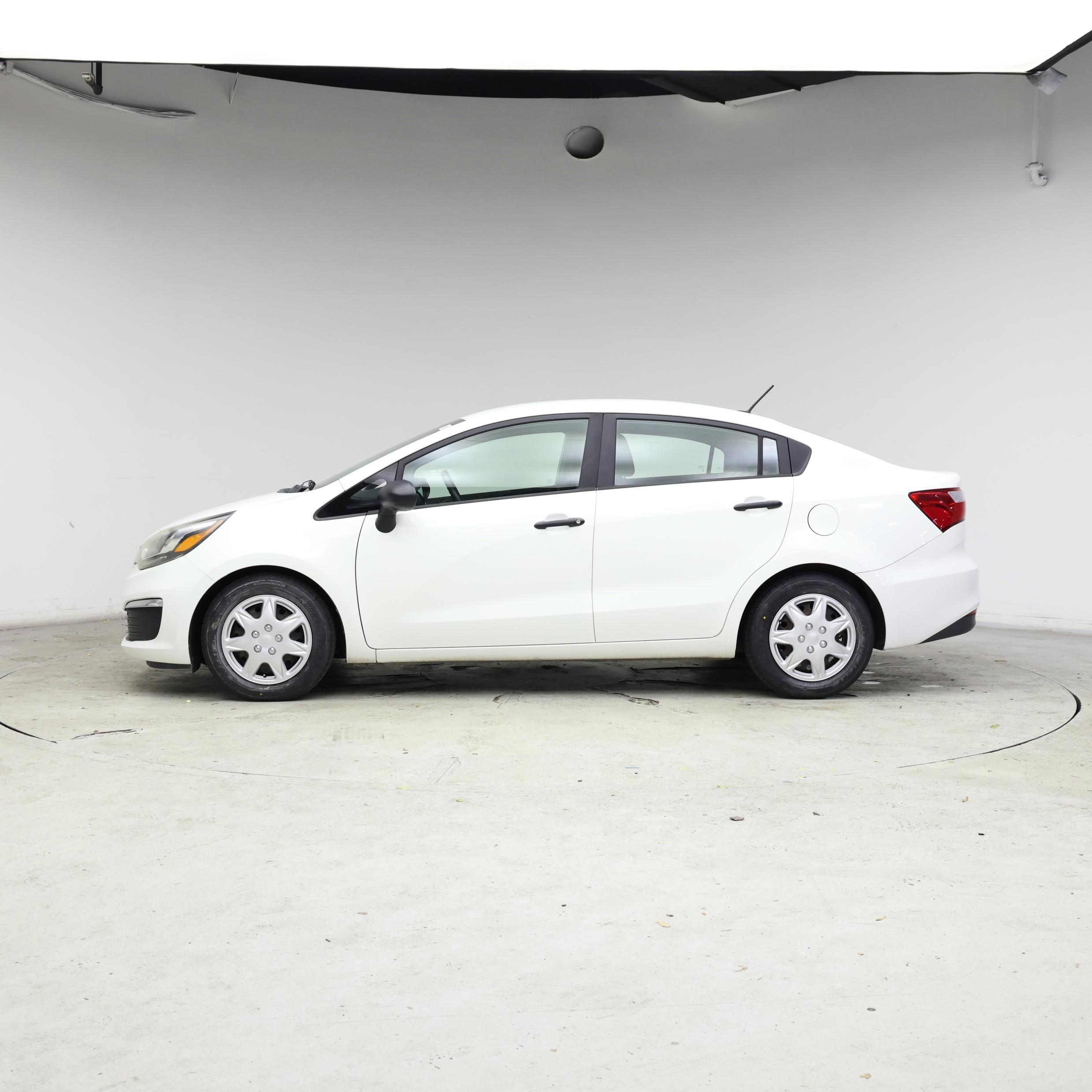 Thumbnail: 2017 Kia Rio - 3