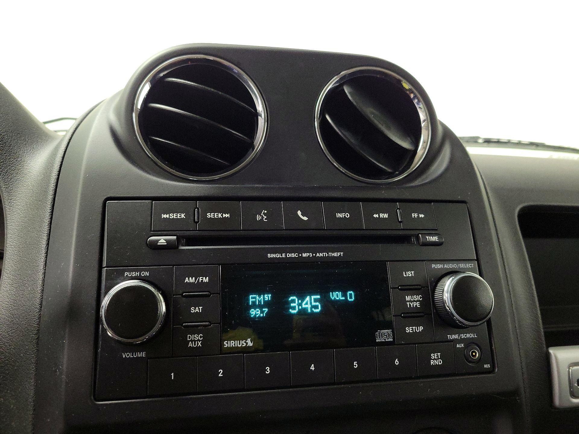 Thumbnail: 2017 Jeep Compass - 13