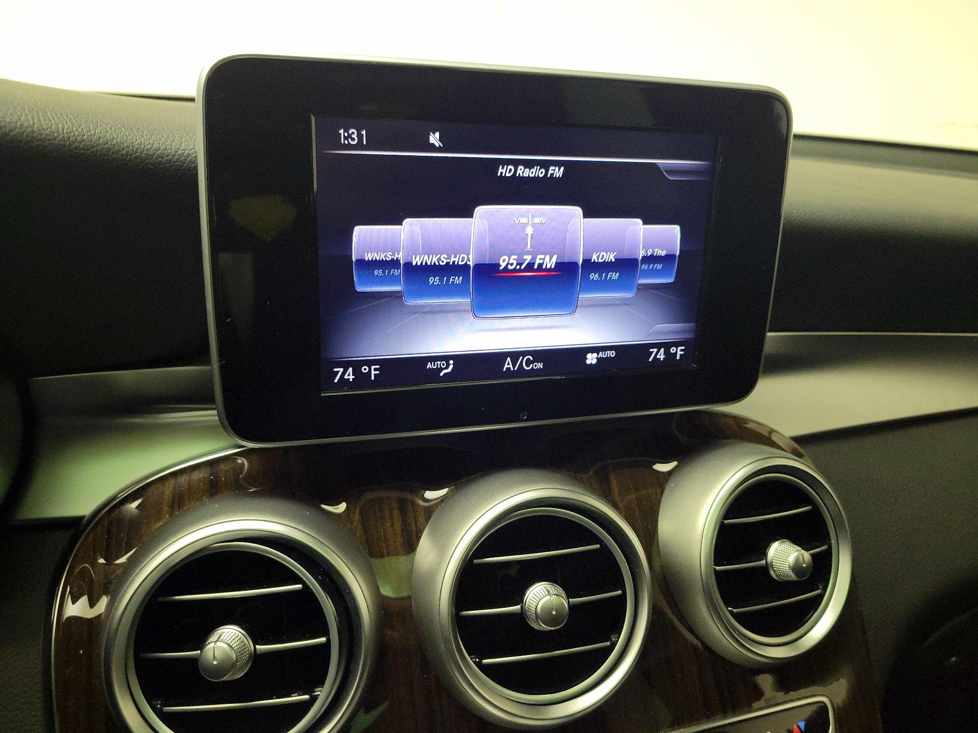 Thumbnail: 2016 Mercedes-Benz GLC - 15