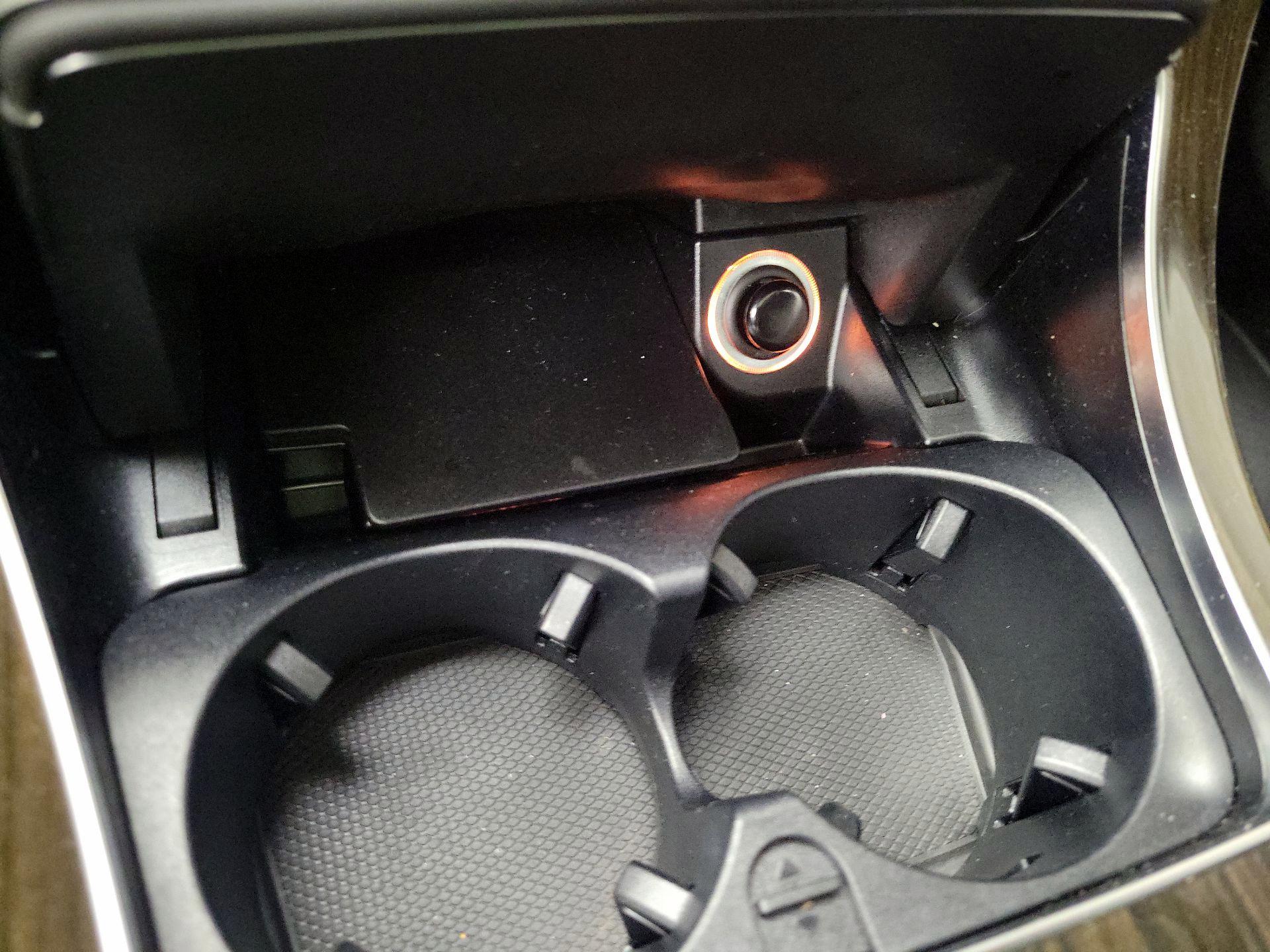 Thumbnail: 2016 Mercedes-Benz GLC - 18